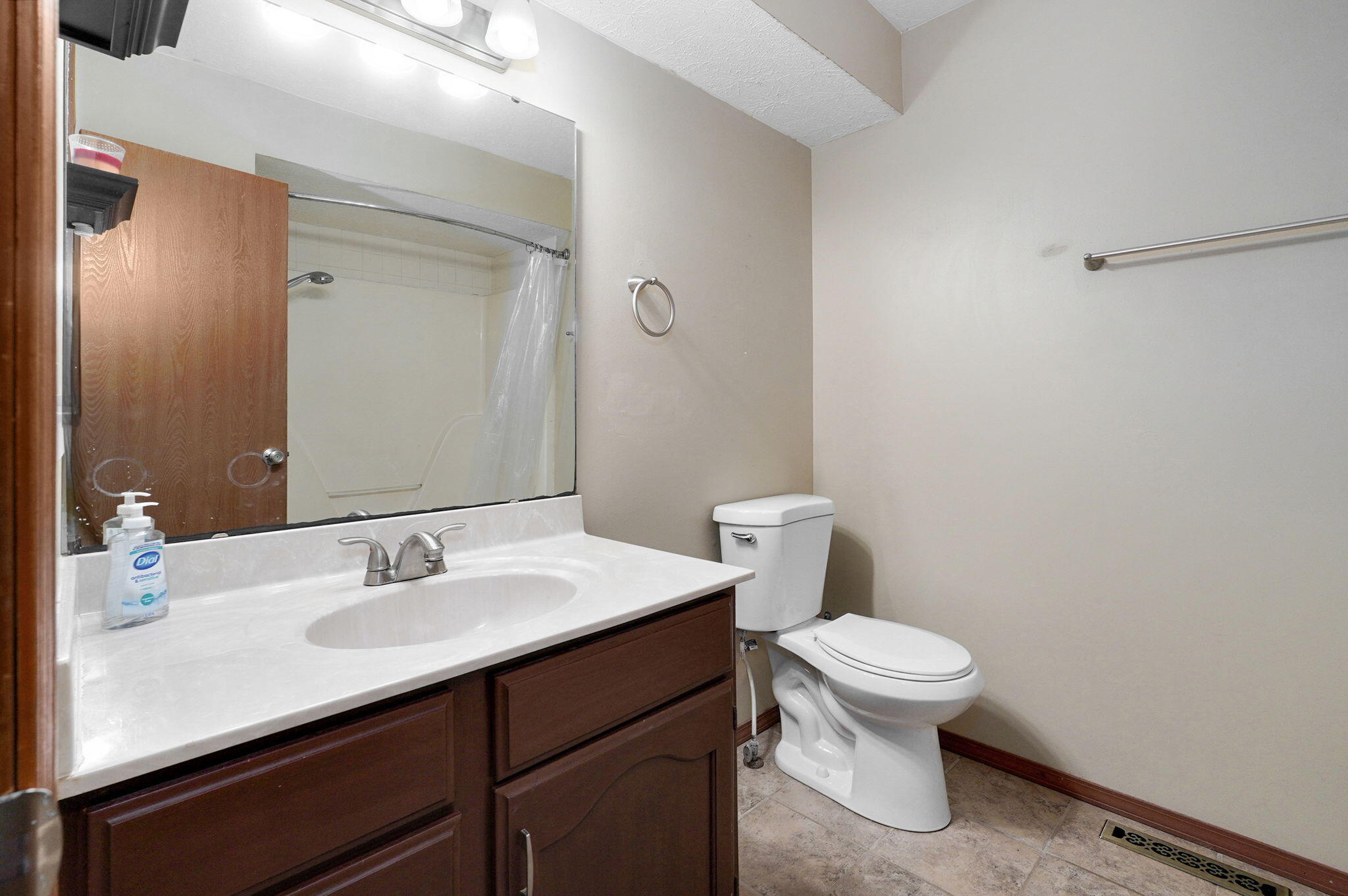 2843 West Primrose Lane Property Photo 7