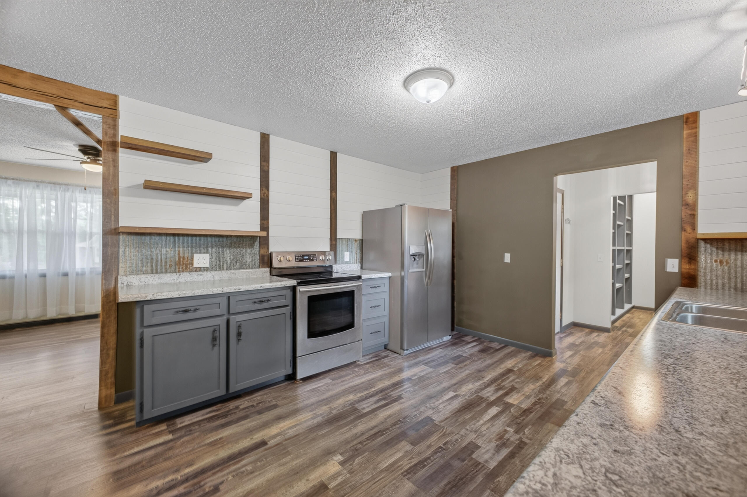 1404 East Lindon Street Property Photo 13