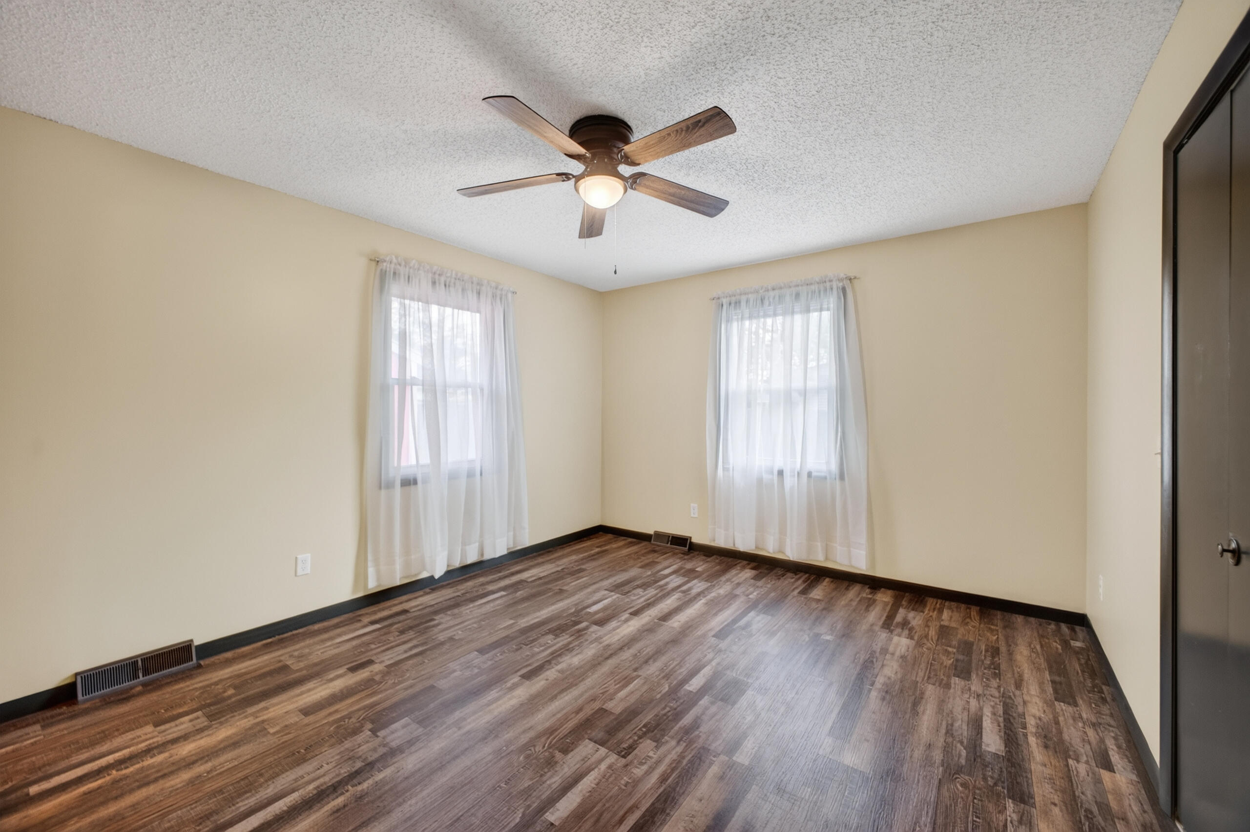 1404 East Lindon Street Property Photo 24