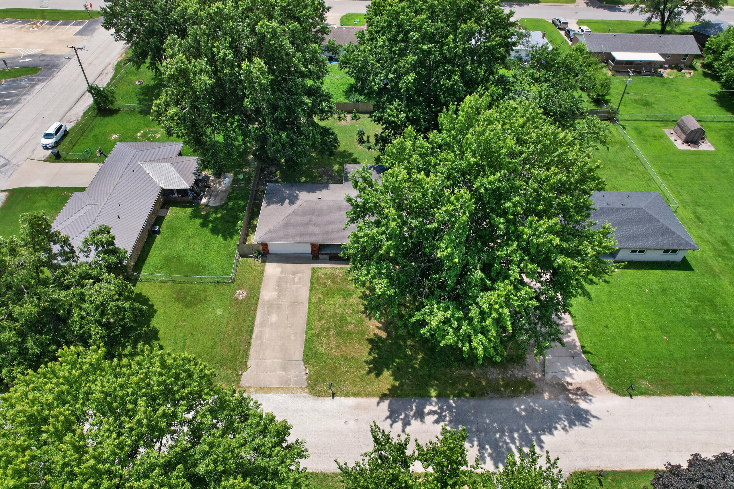 1404 East Lindon Street Property Photo 41