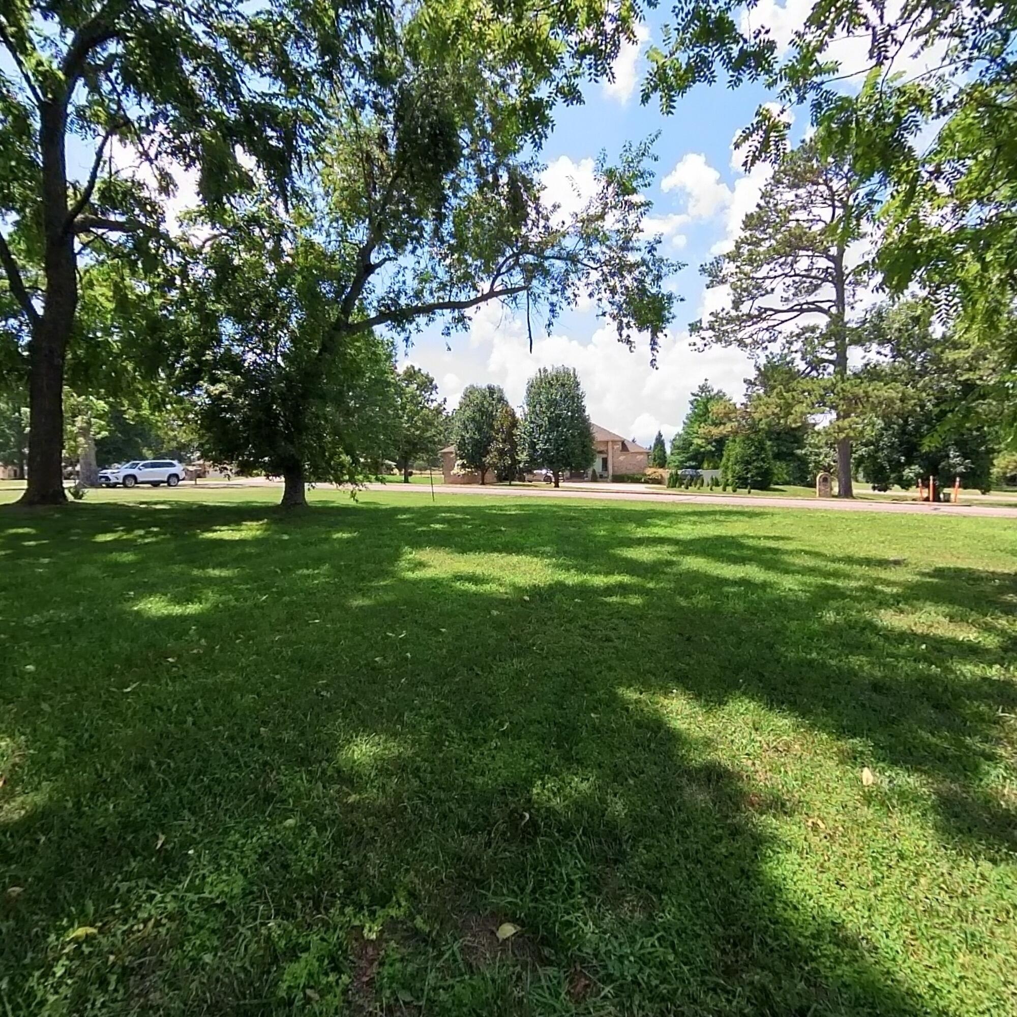 602 Oak Park Boulevard Property Photo 6
