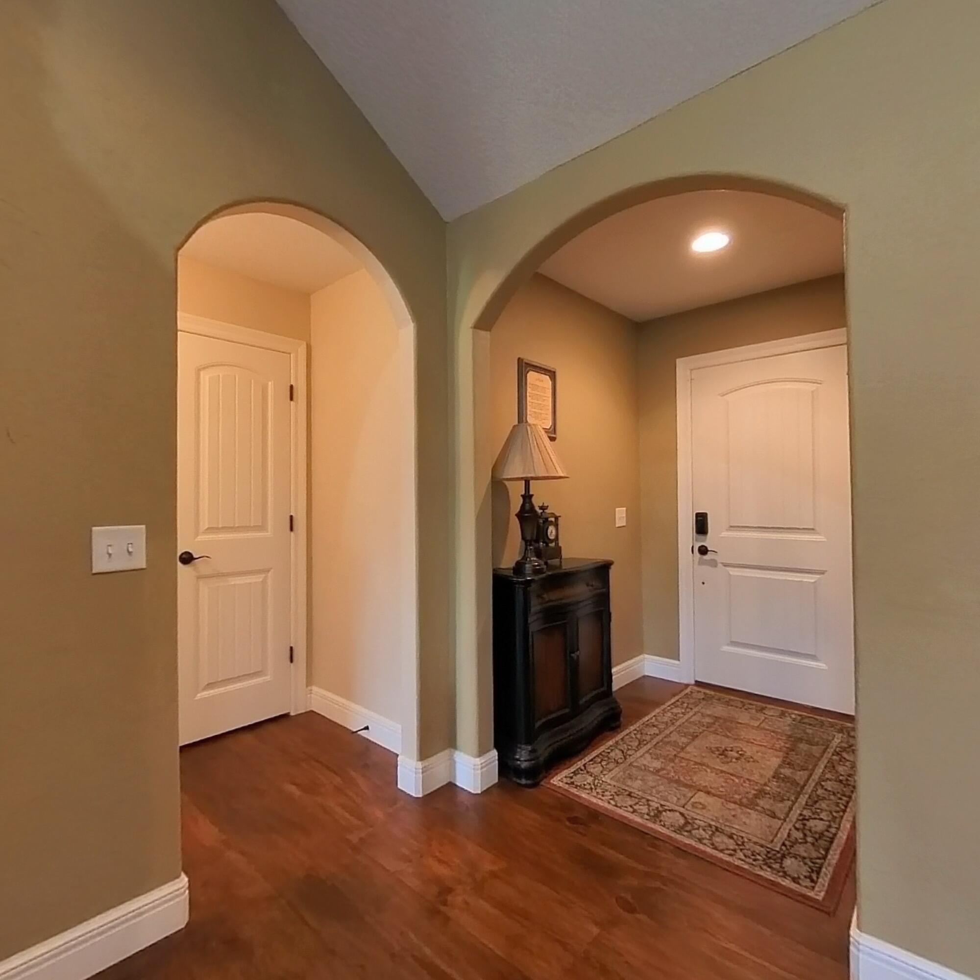 602 Oak Park Boulevard Property Photo 8