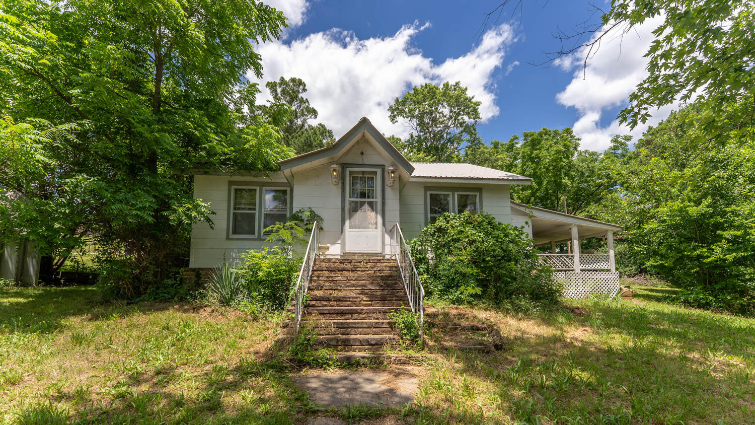 1175 Main Street Property Photo 7