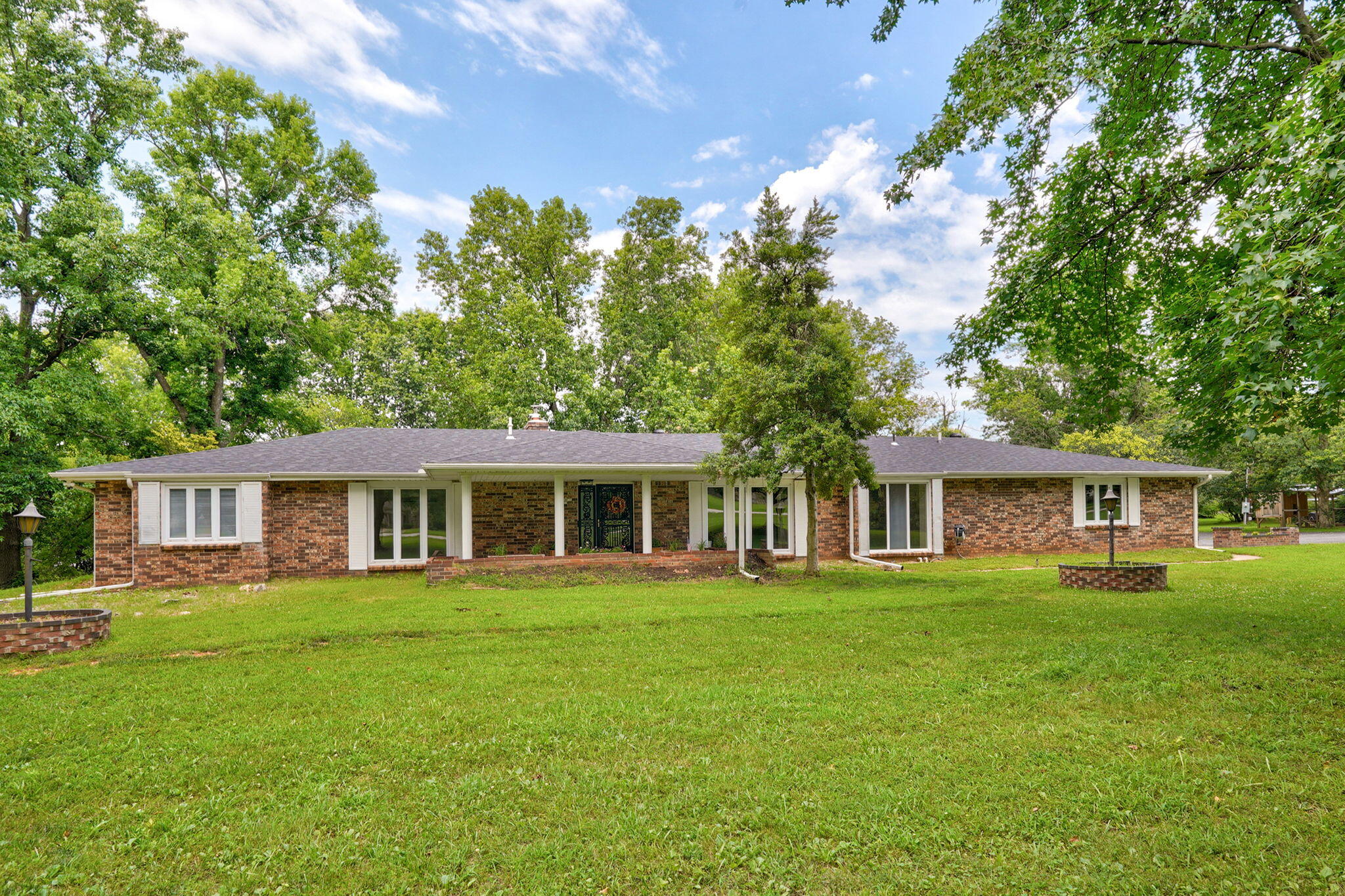 7017 West Farm Rd 124 Property Photo 1