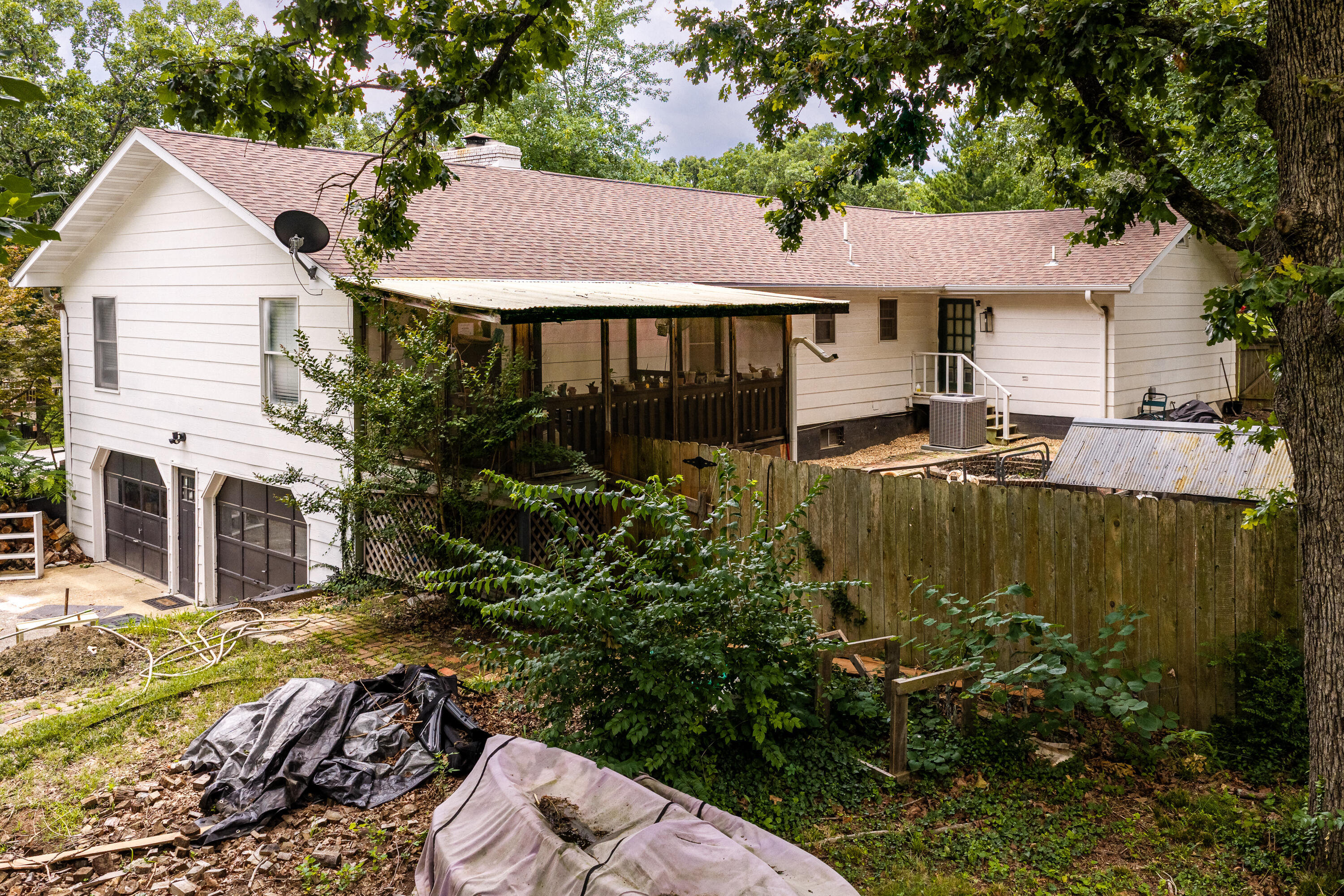 2002 Sycamore Drive Property Photo 16