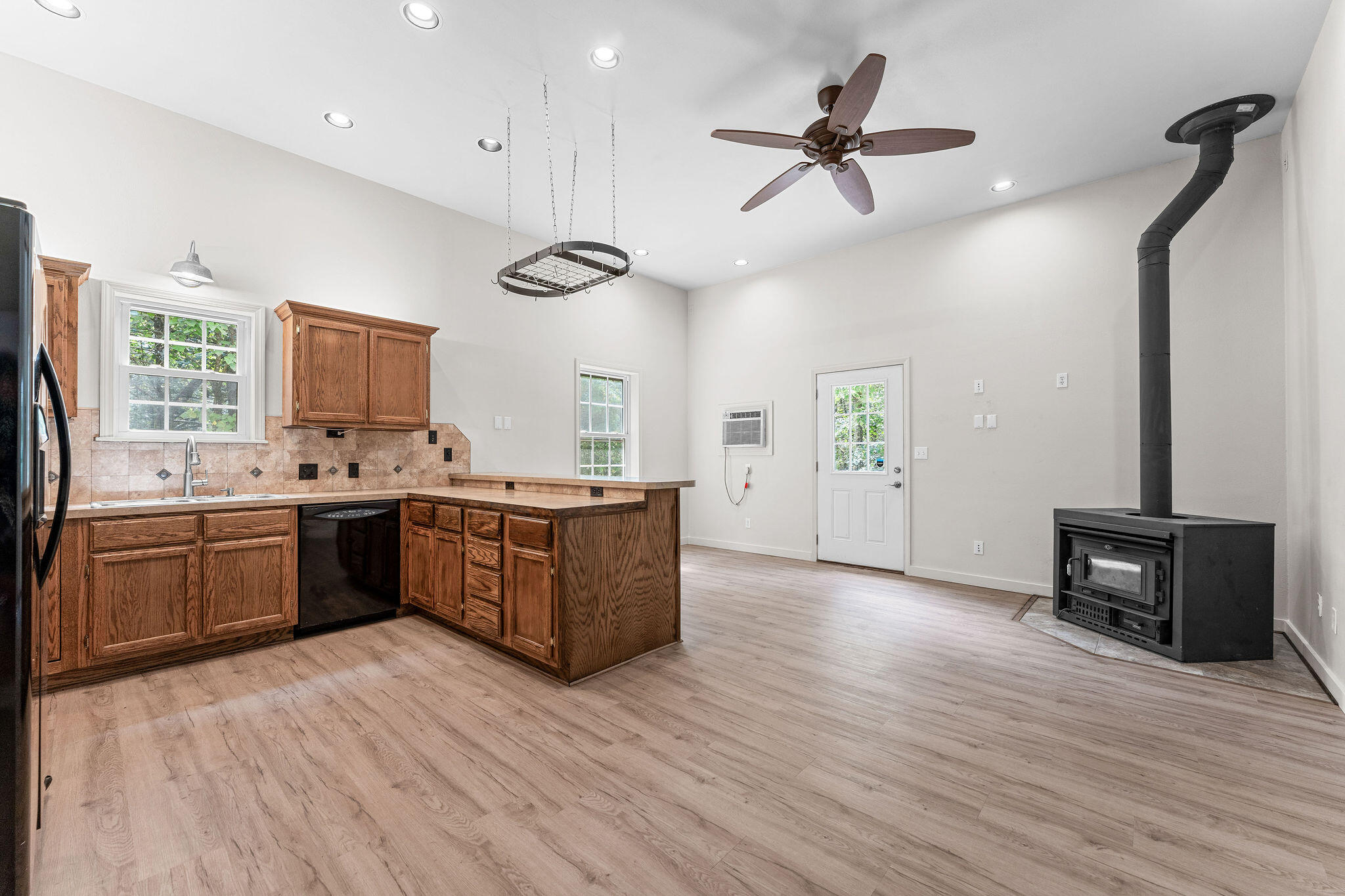 330 Hendrickson School Road Property Photo 6