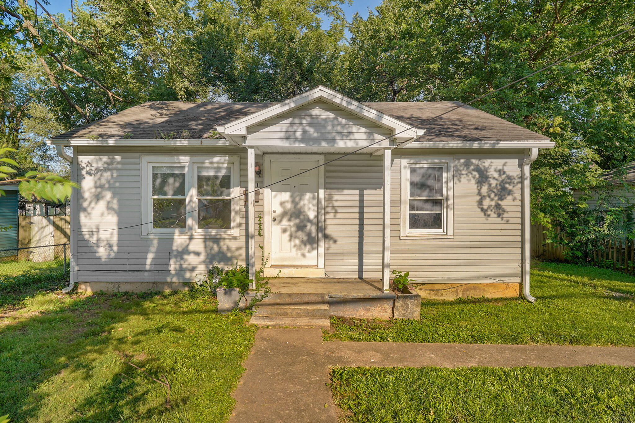 511 North Warren Avenue Property Photo 1