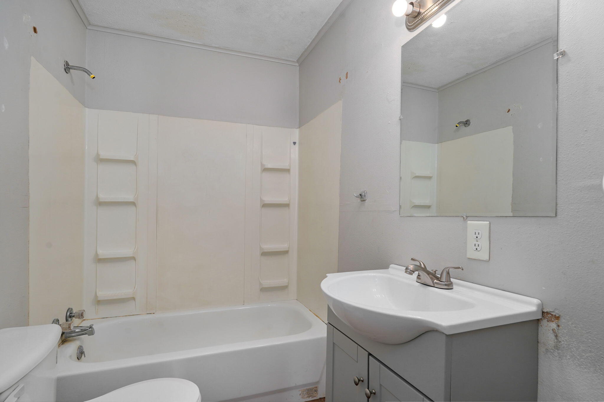 511 North Warren Avenue Property Photo 12
