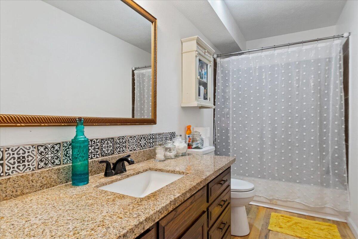 1348 South Arcadia Avenue Property Photo 15
