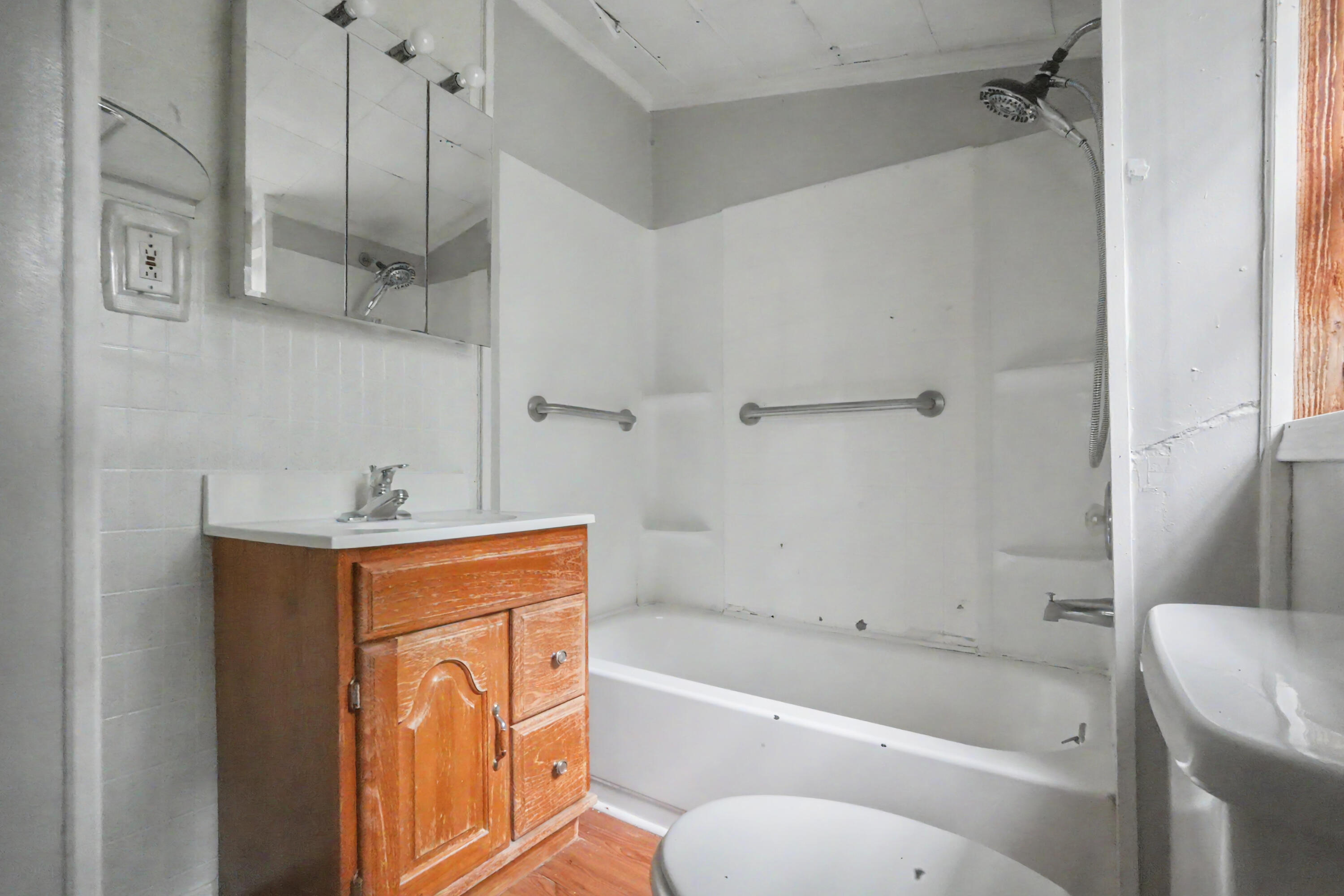 2434 North Pickwick Avenue Property Photo 22