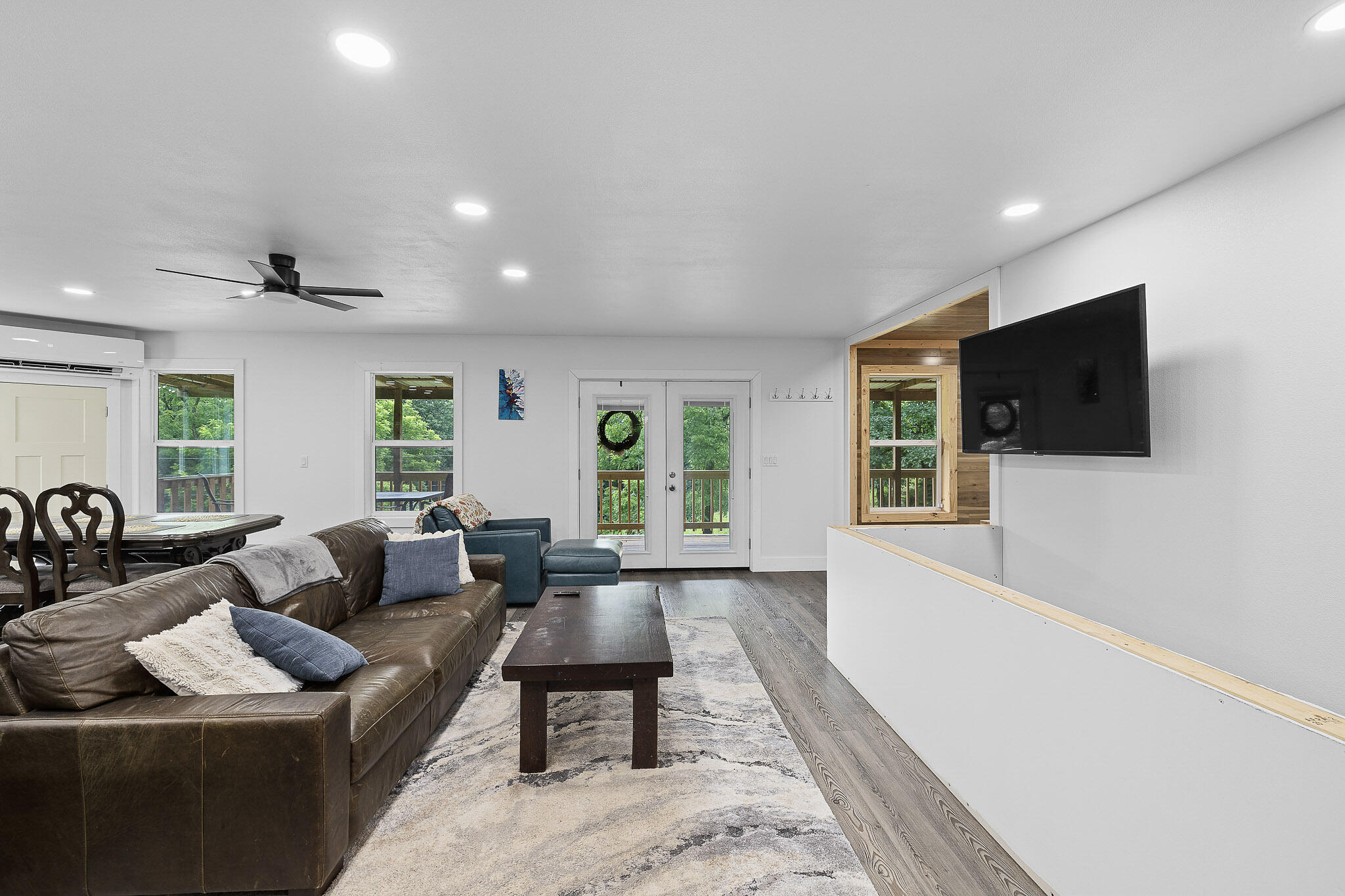 9906 1162 Property Photo 9