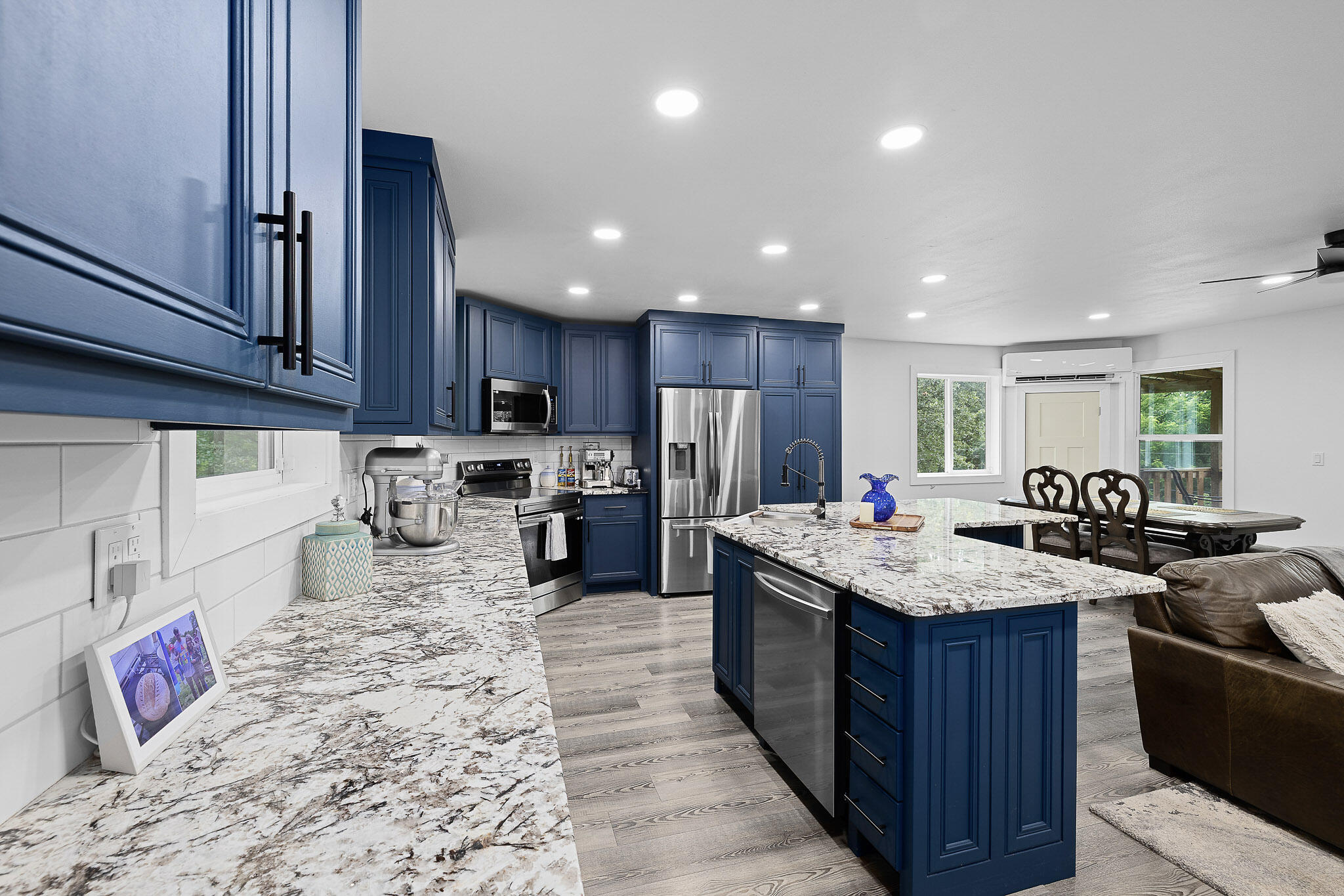 9906 1162 Property Photo 14