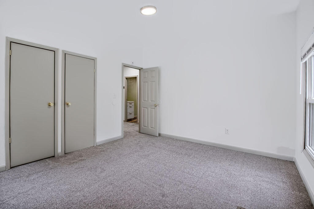 198 Southeast 51 Road Property Photo 24