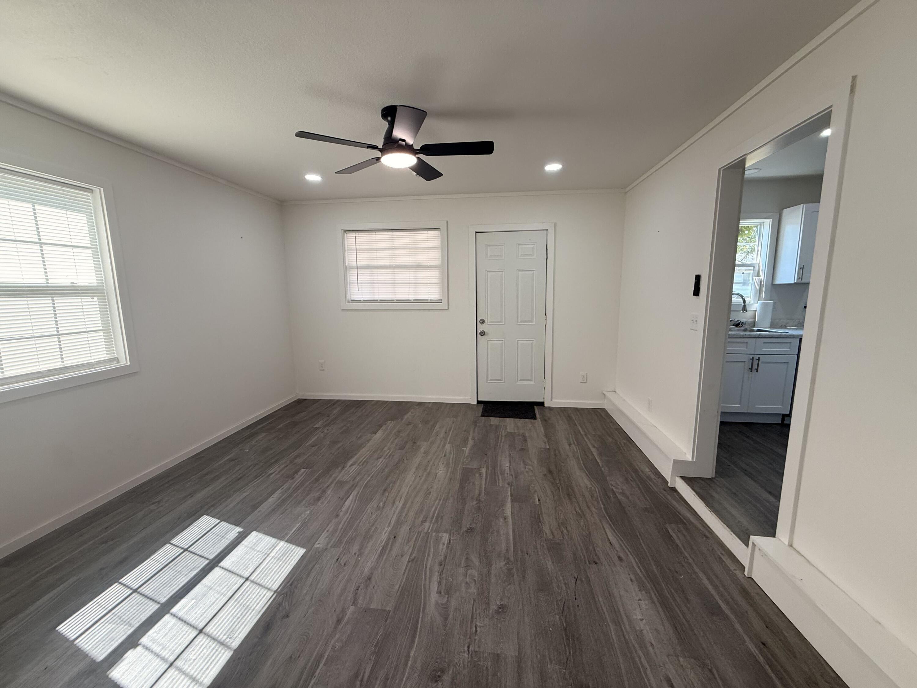 1409 West 9th Street Property Photo 2