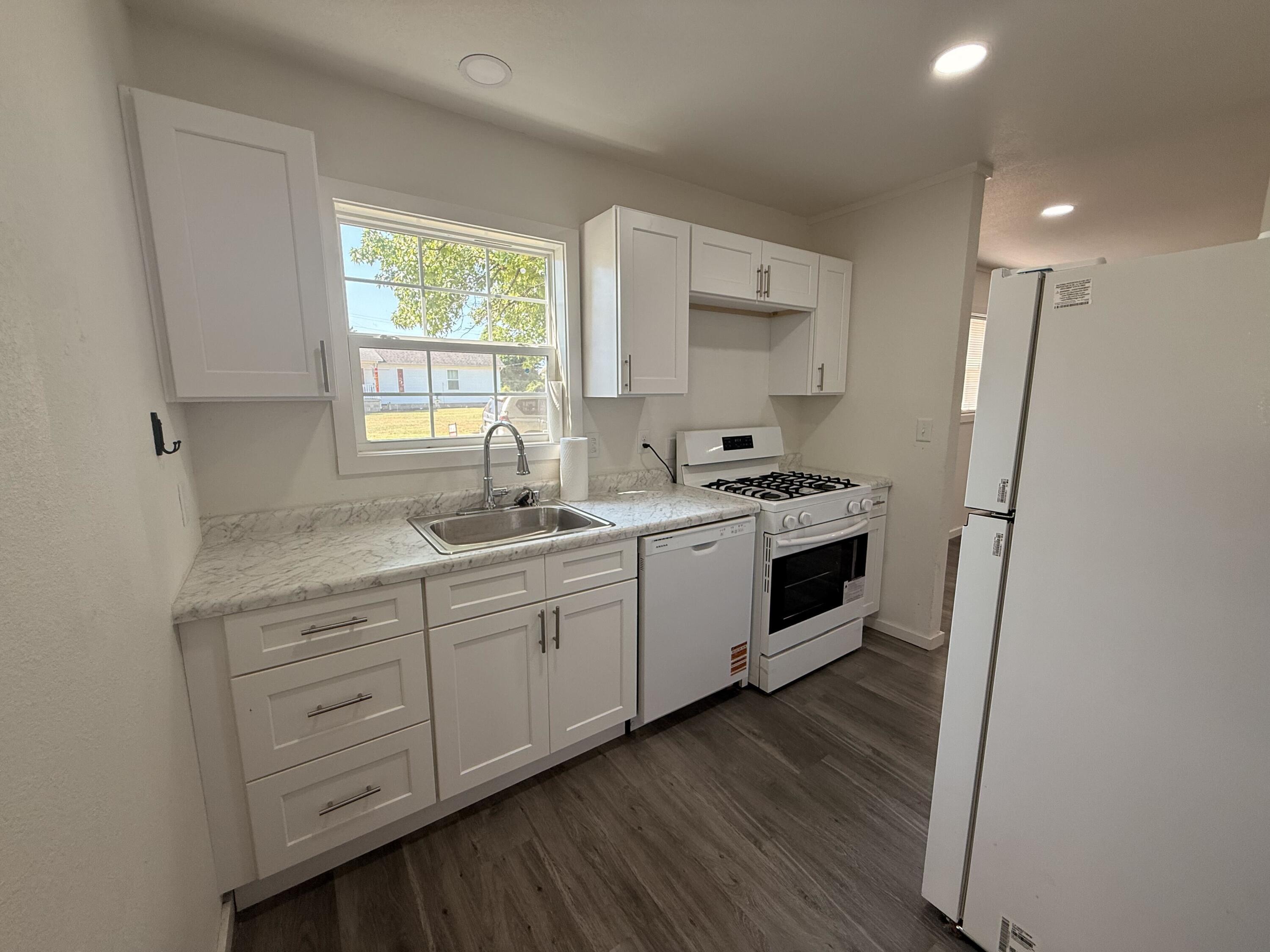 1409 West 9th Street Property Photo 5