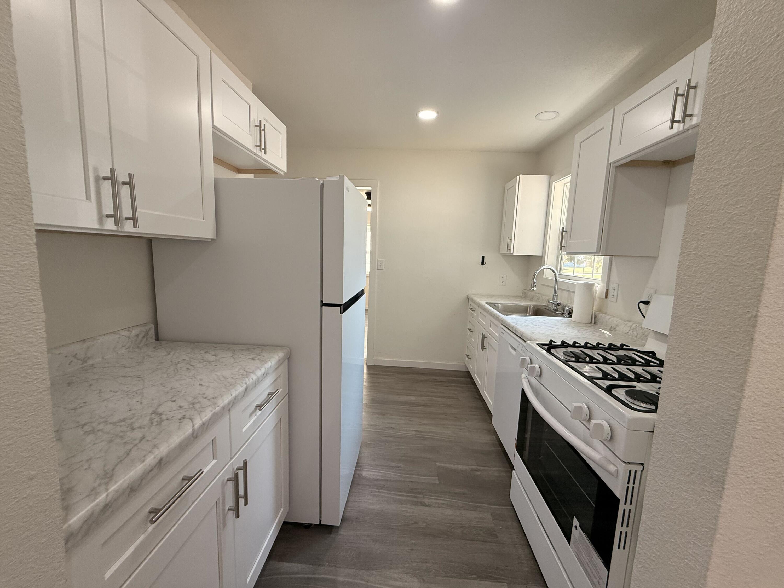 1409 West 9th Street Property Photo 6