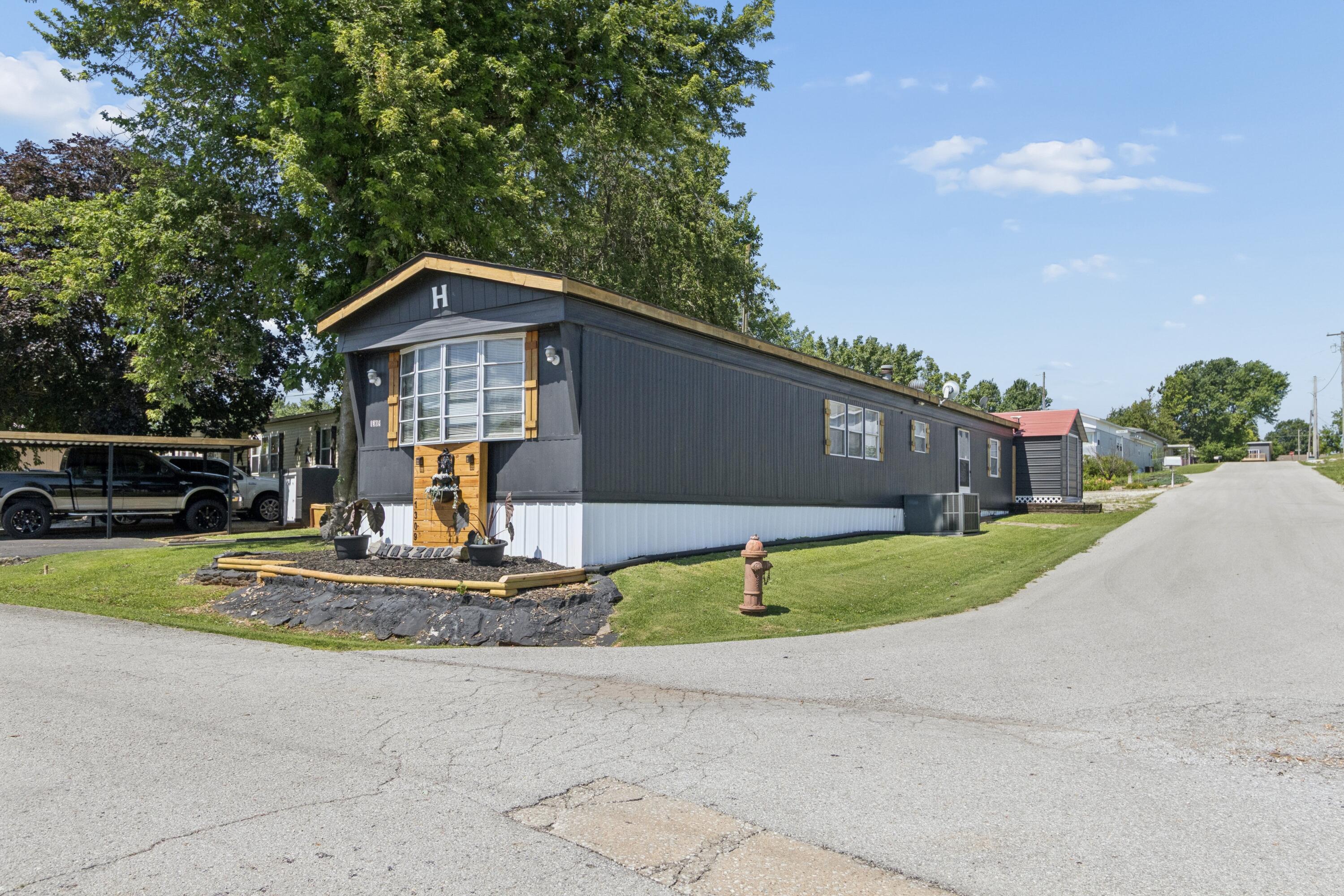 1309 Lucinda Lane Property Photo 2