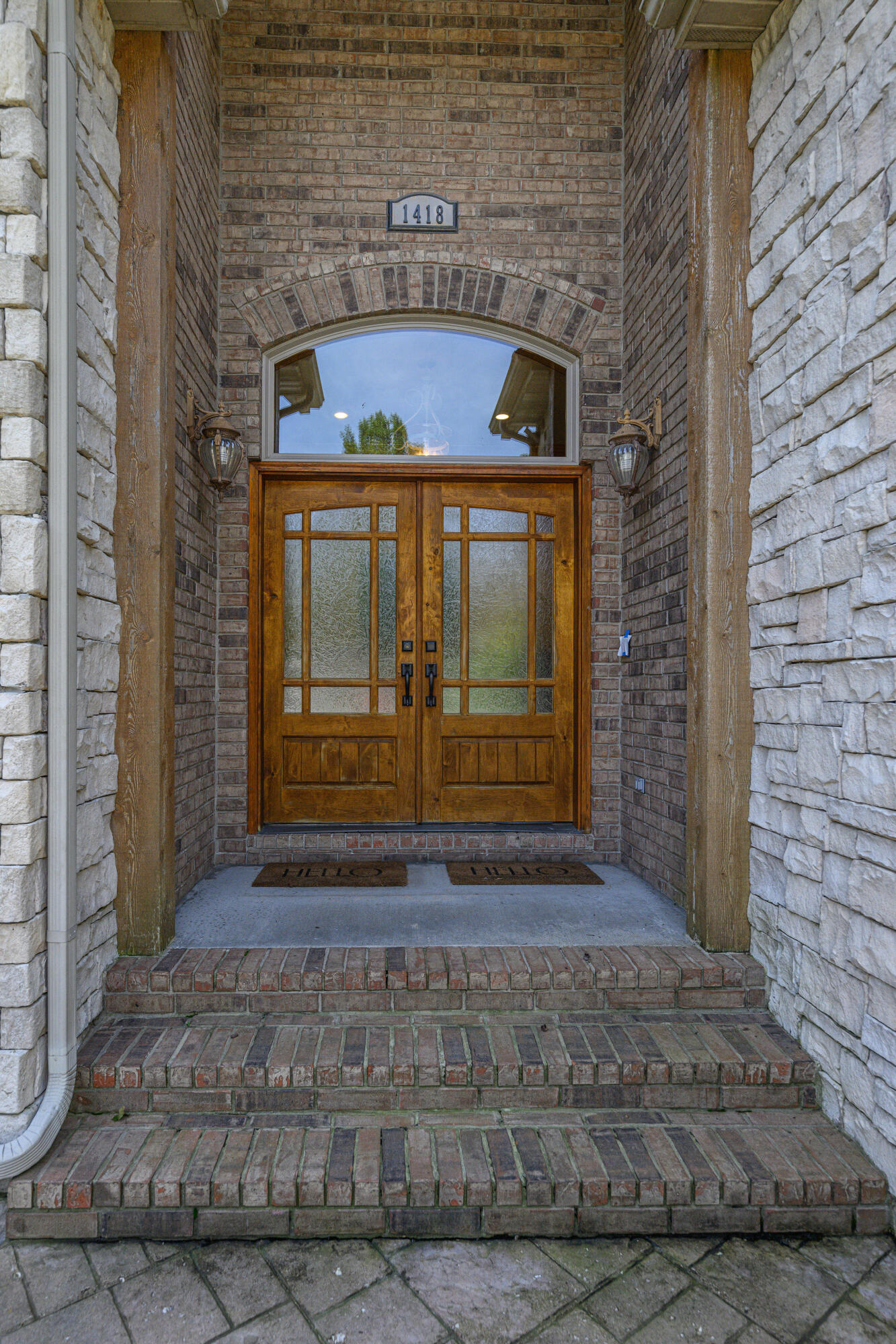 1418 East River Oaks Lane Property Photo 6