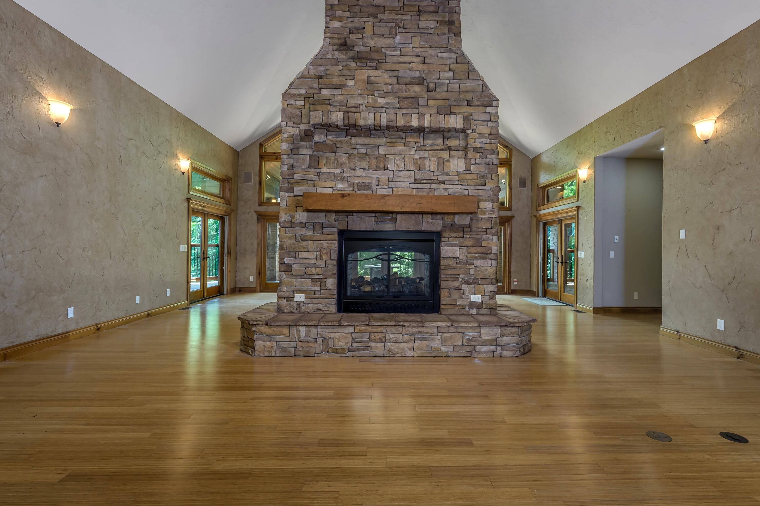 1418 East River Oaks Lane Property Photo 10