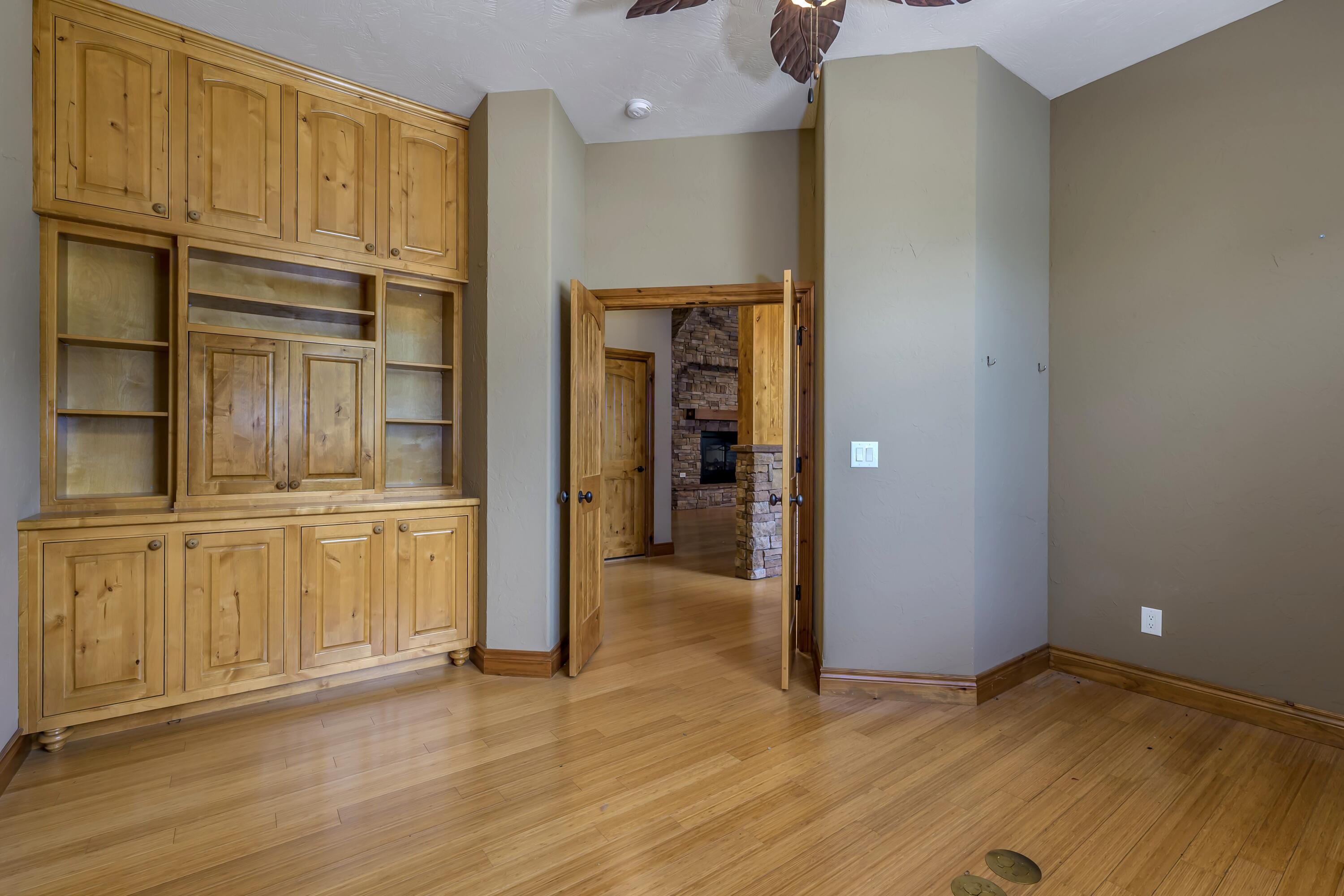 1418 East River Oaks Lane Property Photo 44
