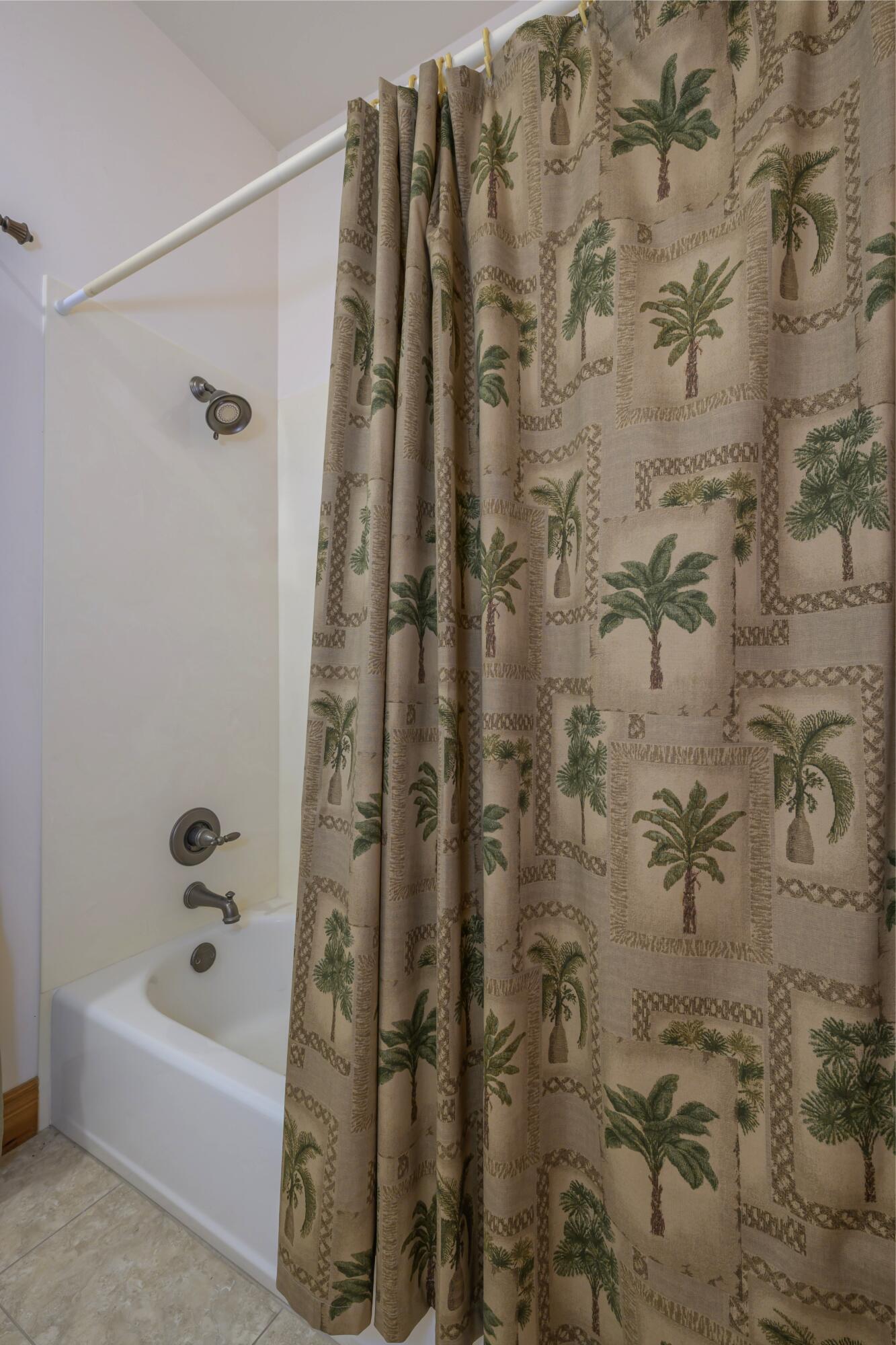 1418 East River Oaks Lane Property Photo 46