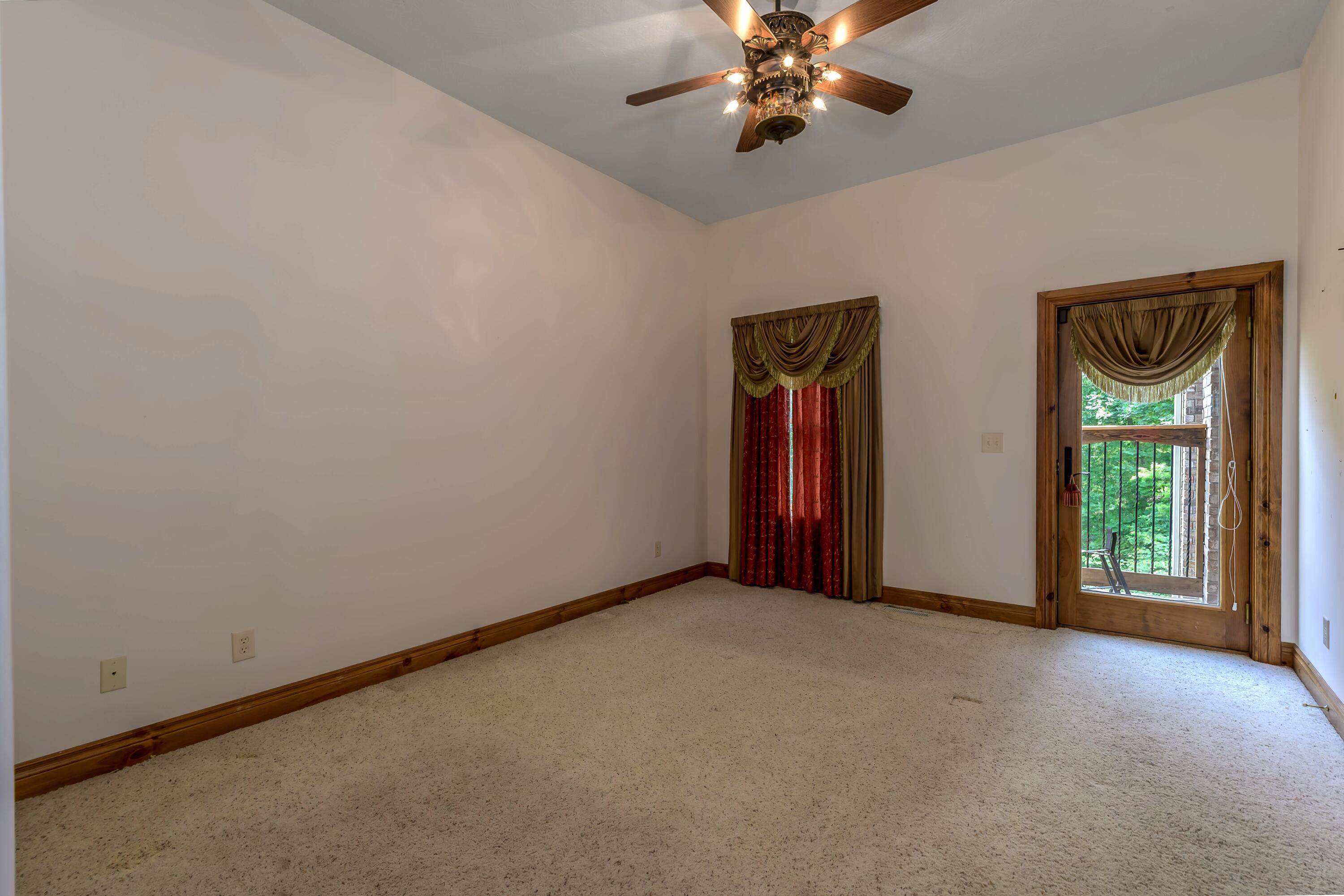 1418 East River Oaks Lane Property Photo 49