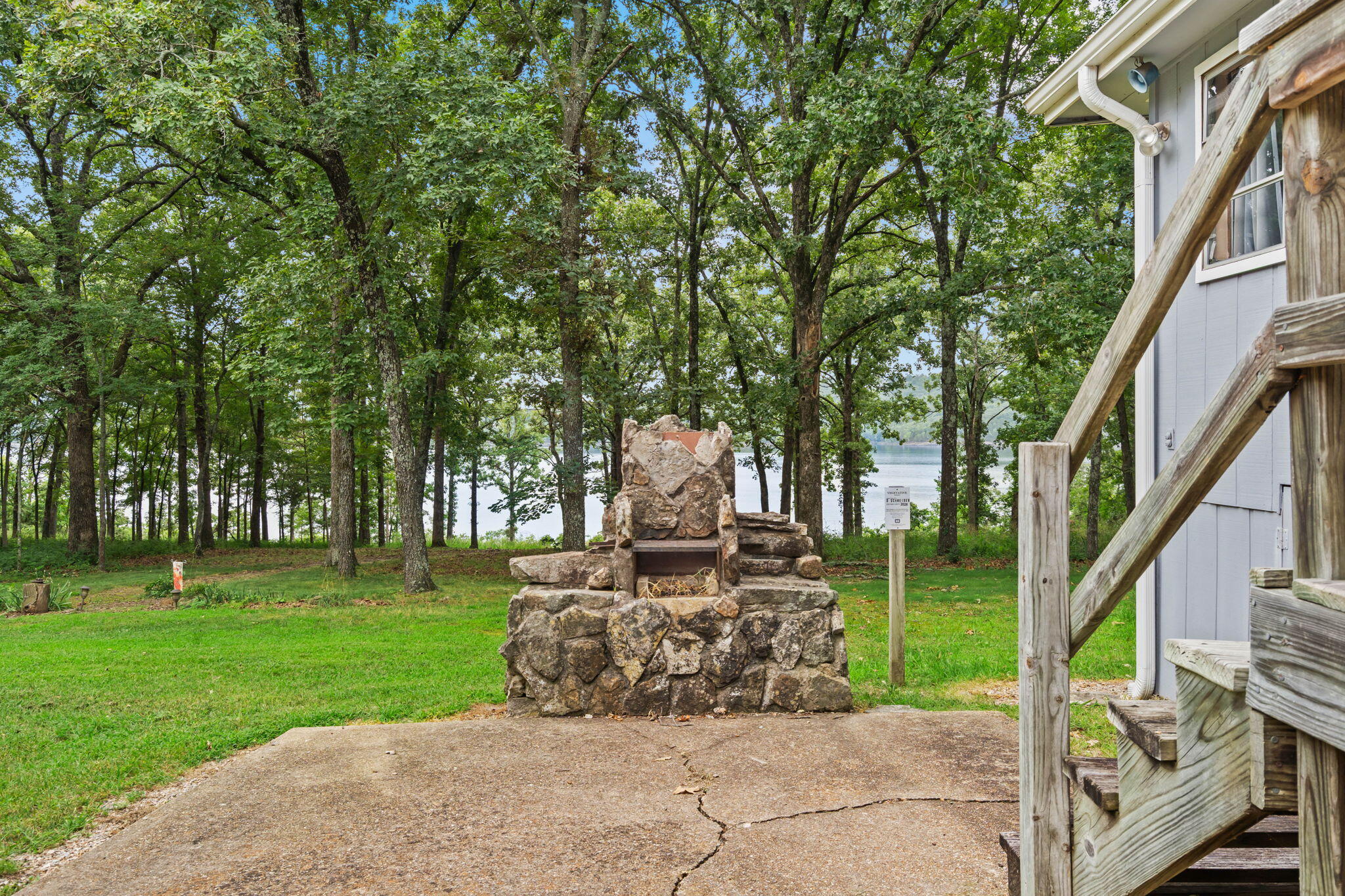 355 Tulip Road Property Photo 5