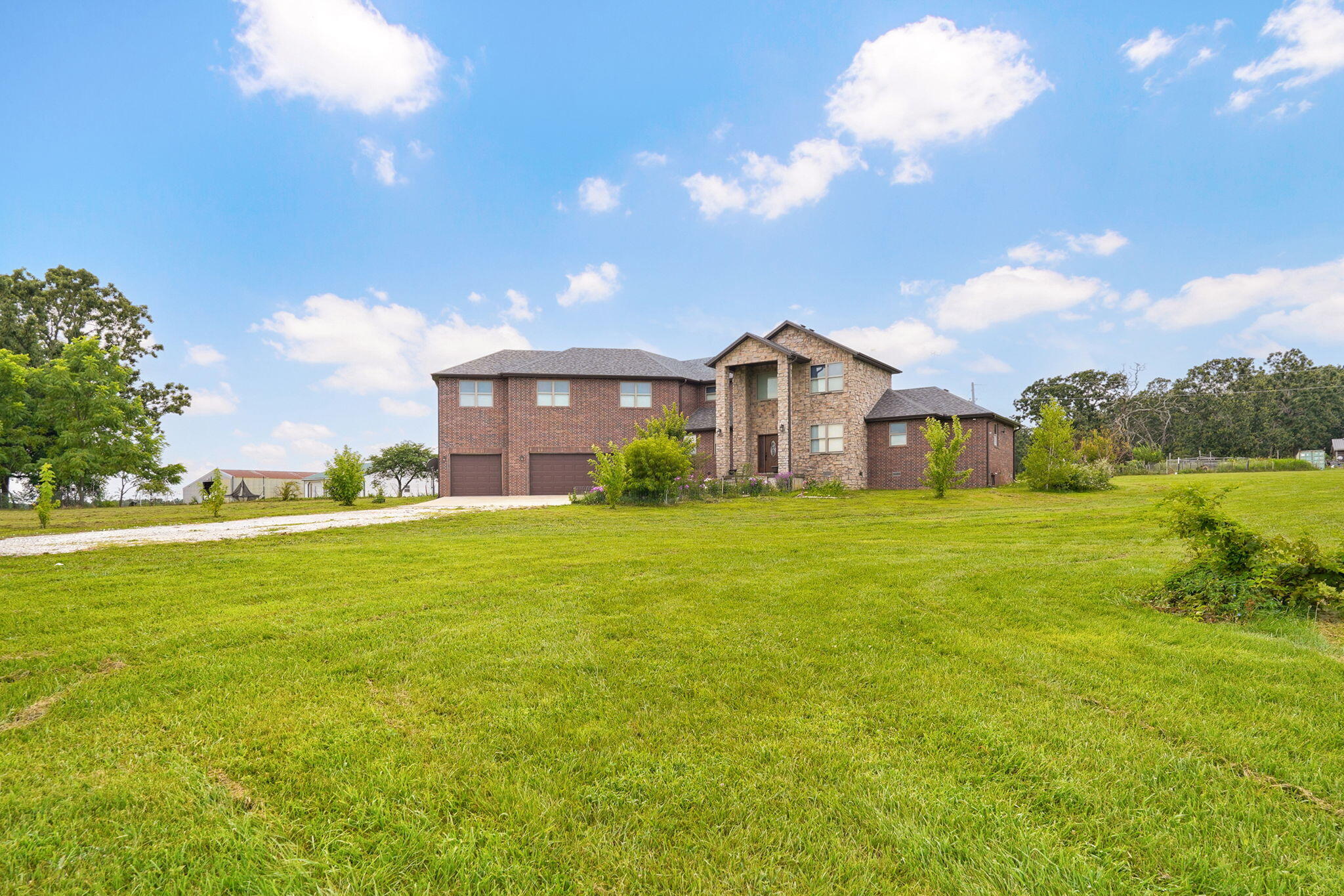 1319 Mockingbird Road Property Photo 2