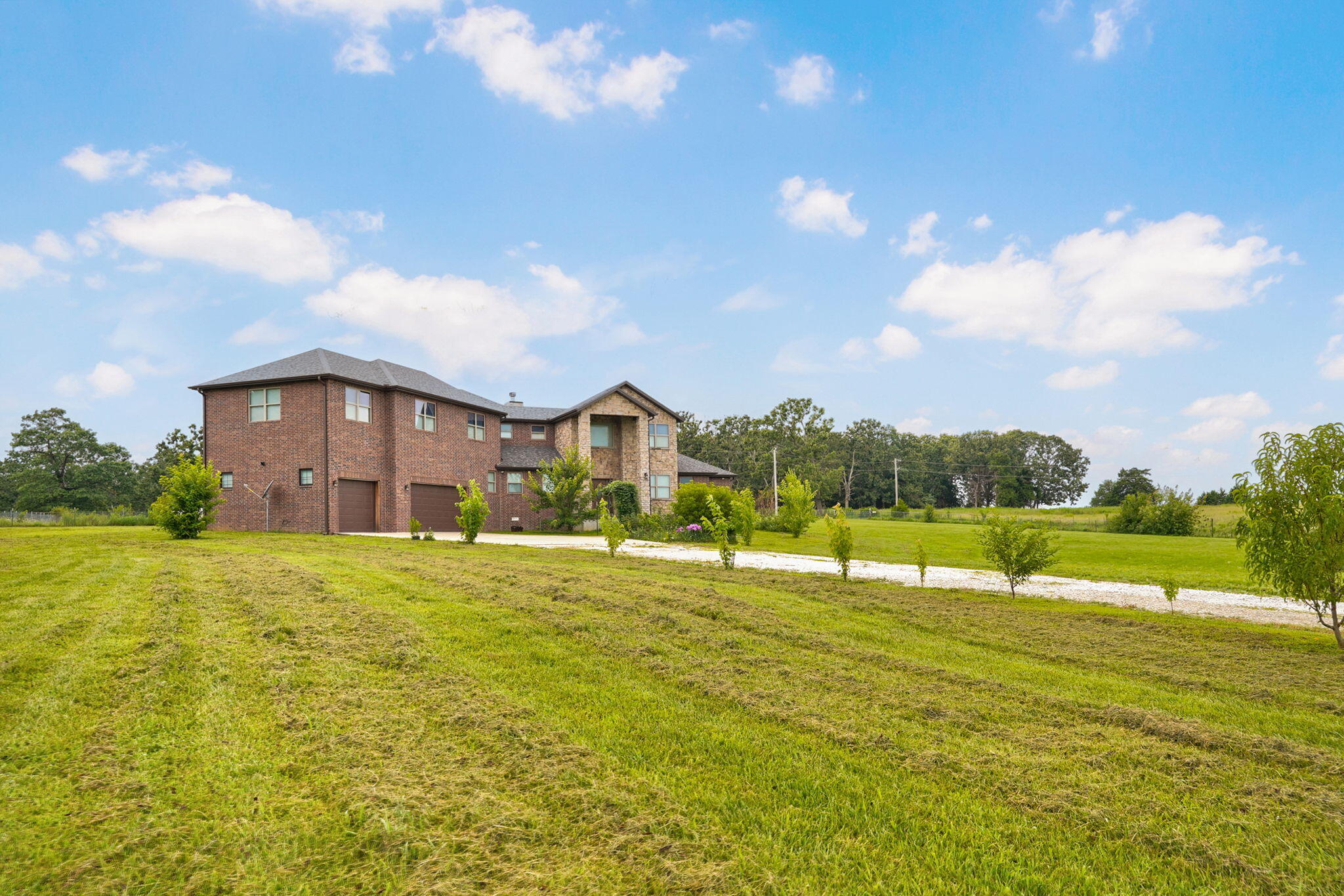 1319 Mockingbird Road Property Photo 3