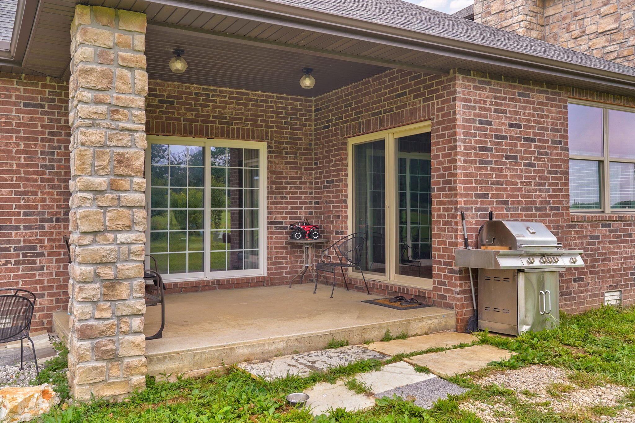 1319 Mockingbird Road Property Photo 6