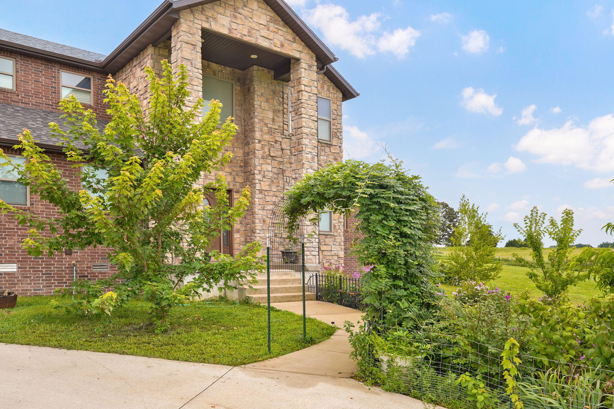 1319 Mockingbird Road Property Photo 9