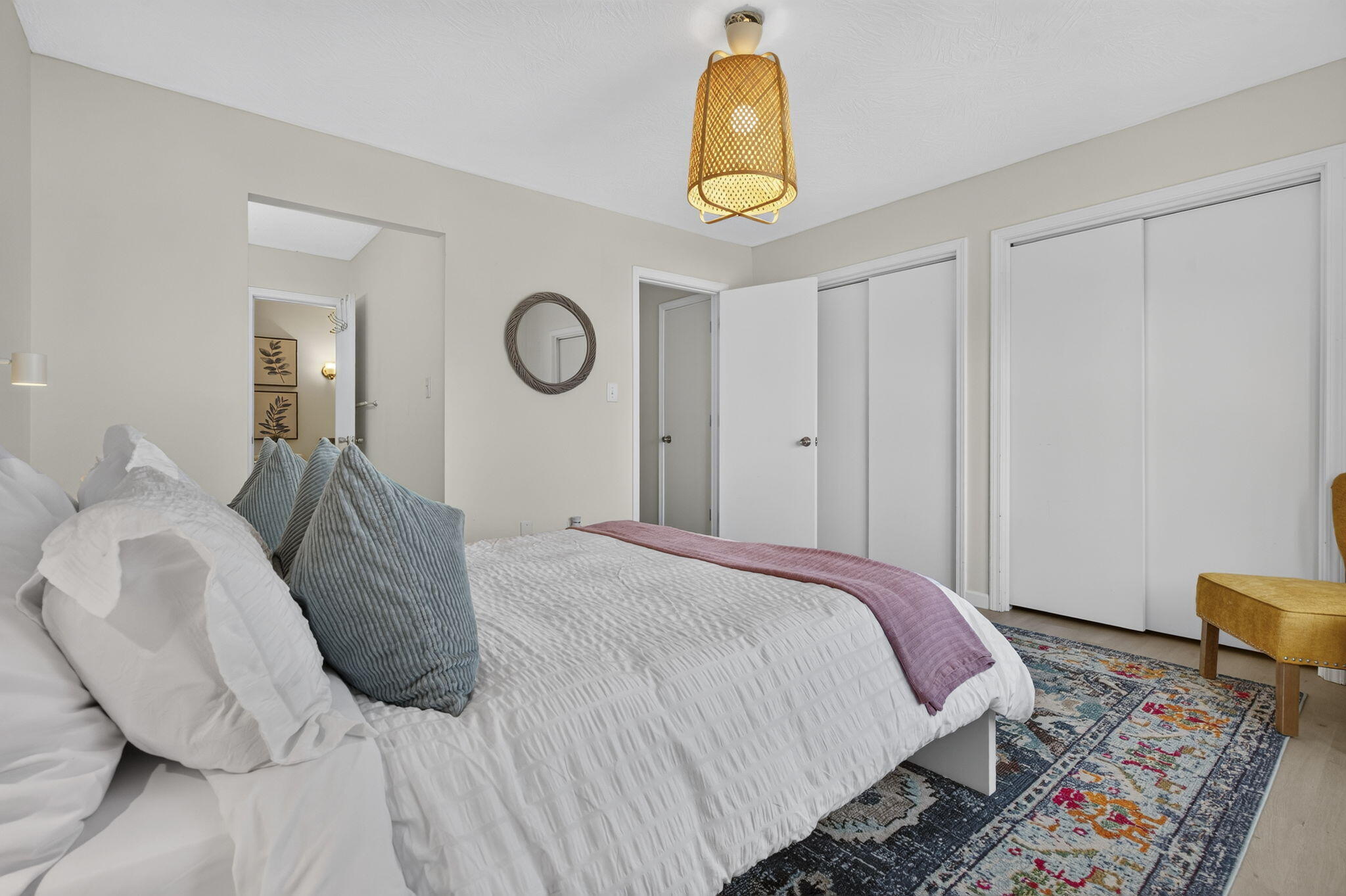 2700 South Ingram Mill Road Apt 9 Property Photo 18