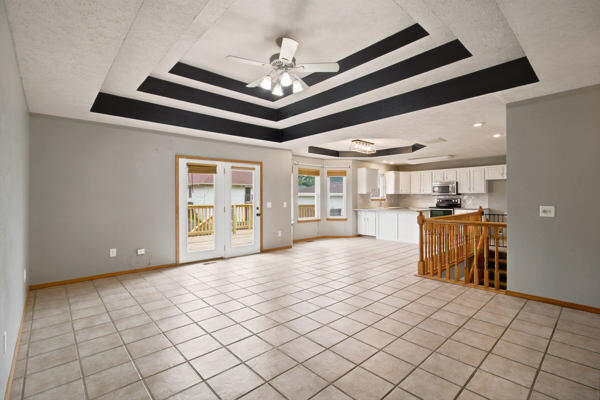 206 Miller Way Property Photo 6