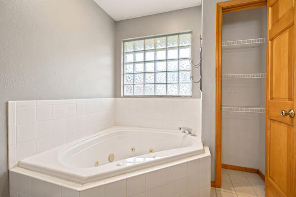 206 Miller Way Property Photo 17