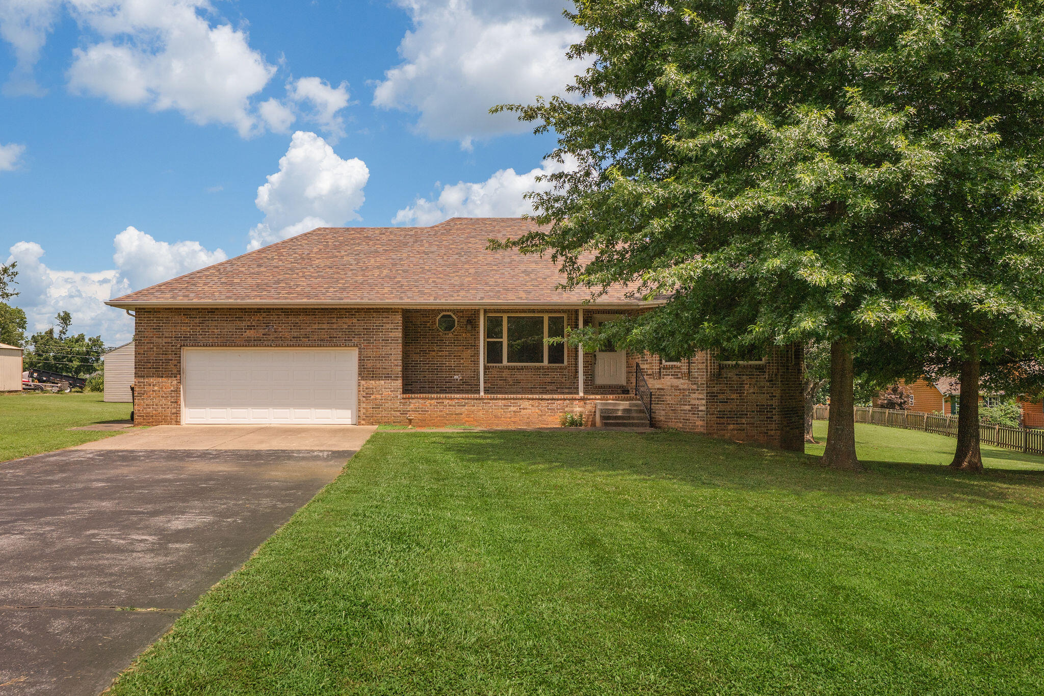 1482 North Osburn Lane Property Photo 3