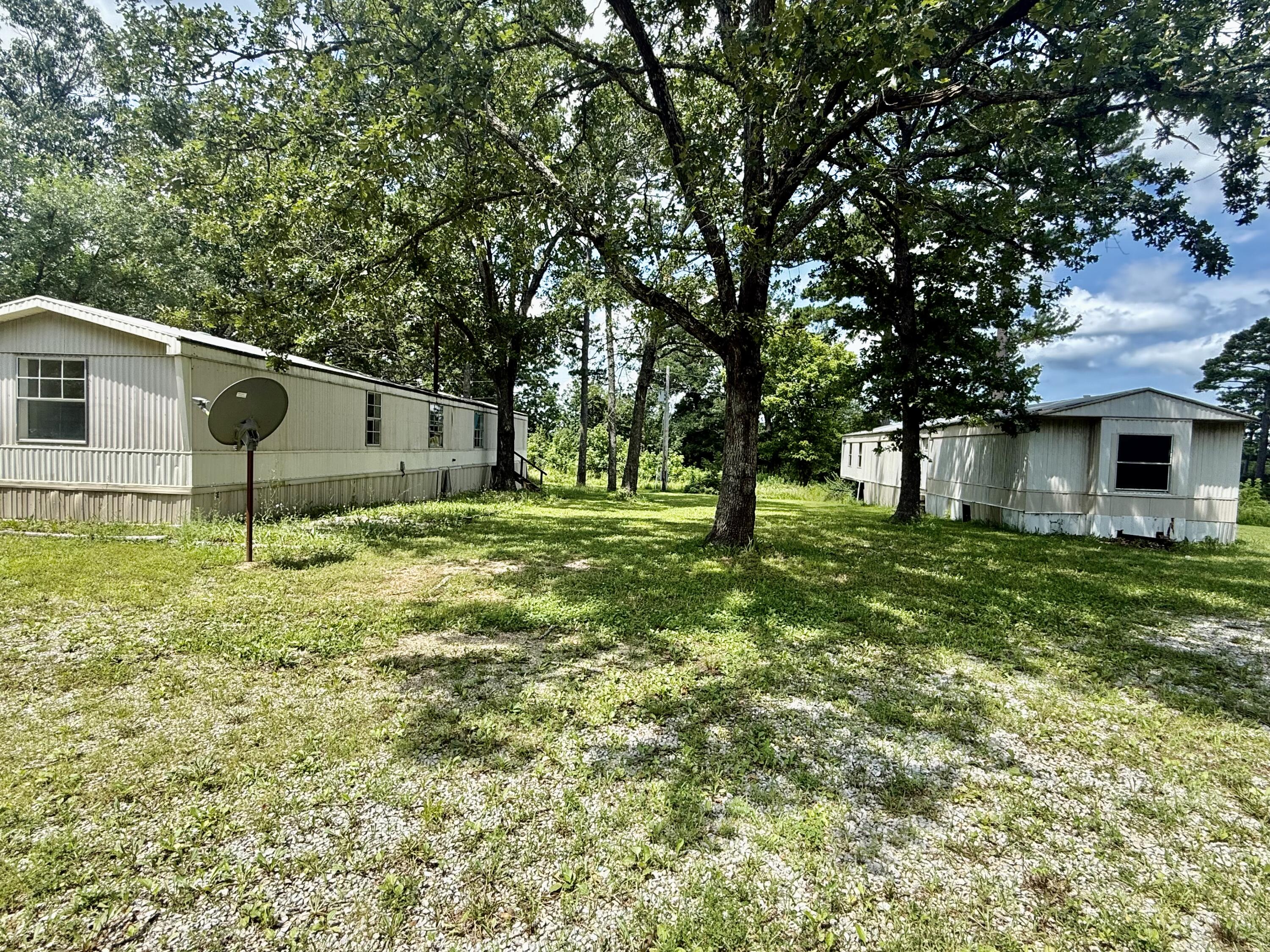 8905 Highway E Property Photo 1