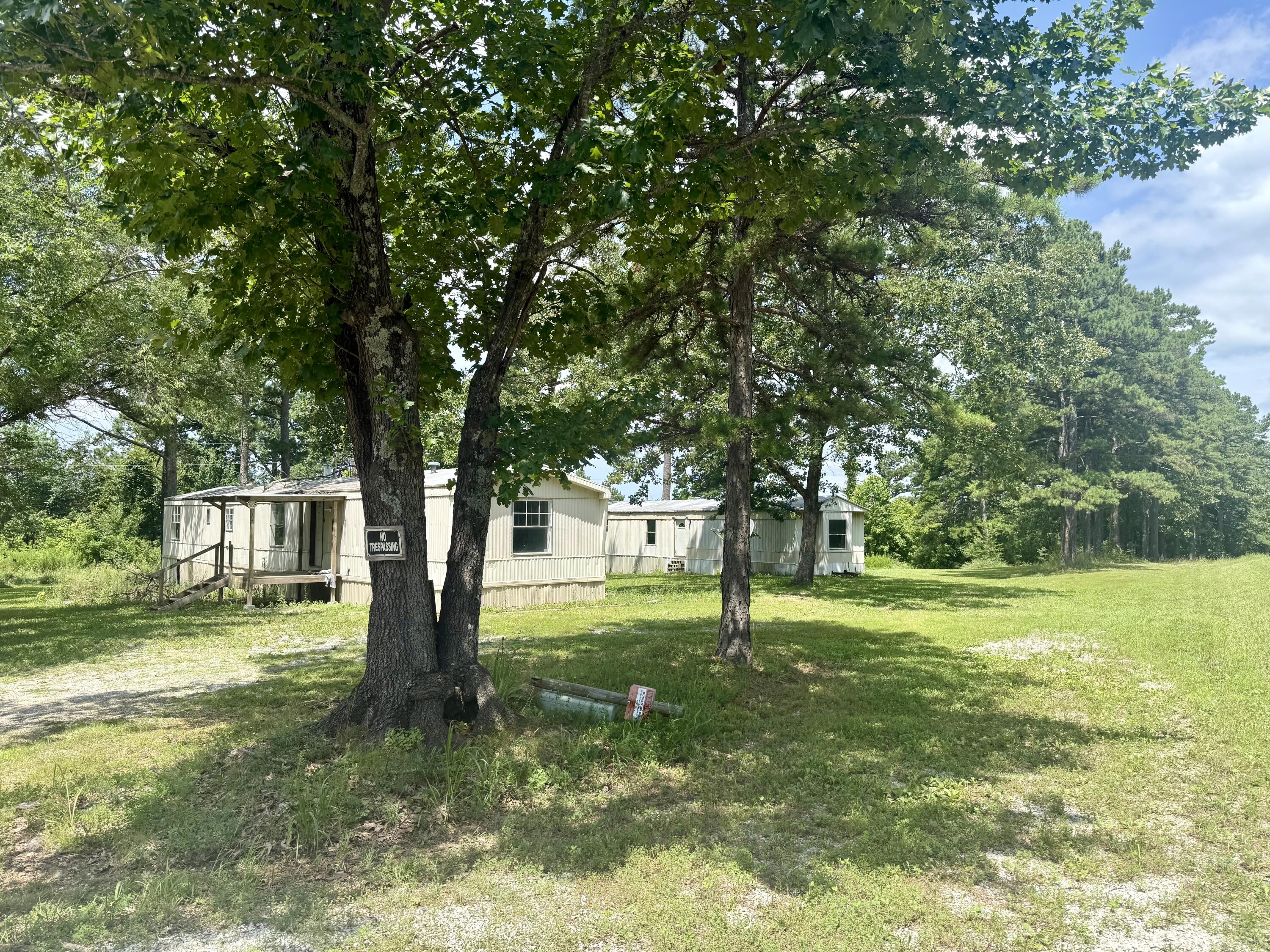 8905 Highway E Property Photo 10