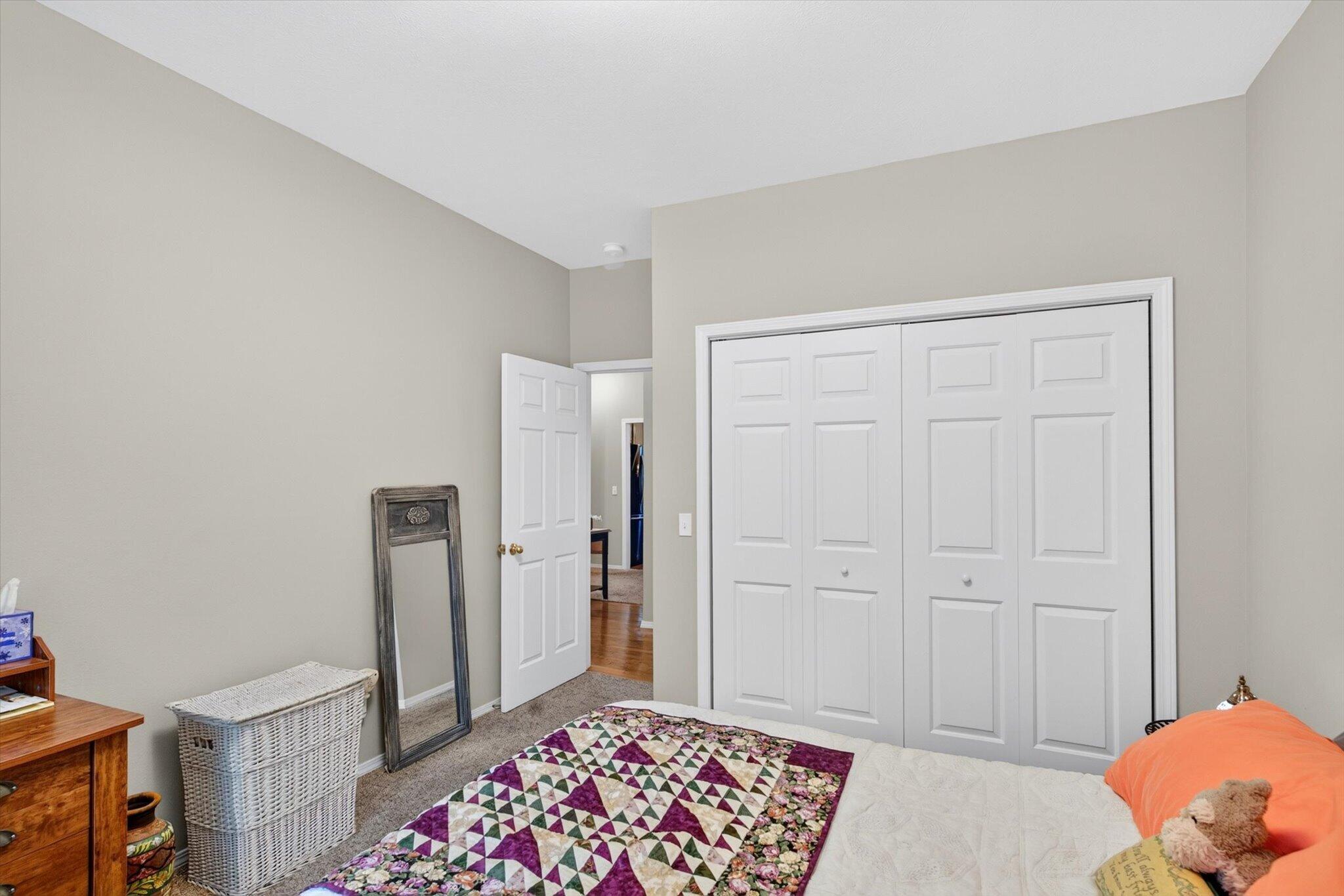 1750 West Bennett Street Unit 1a Property Photo 6