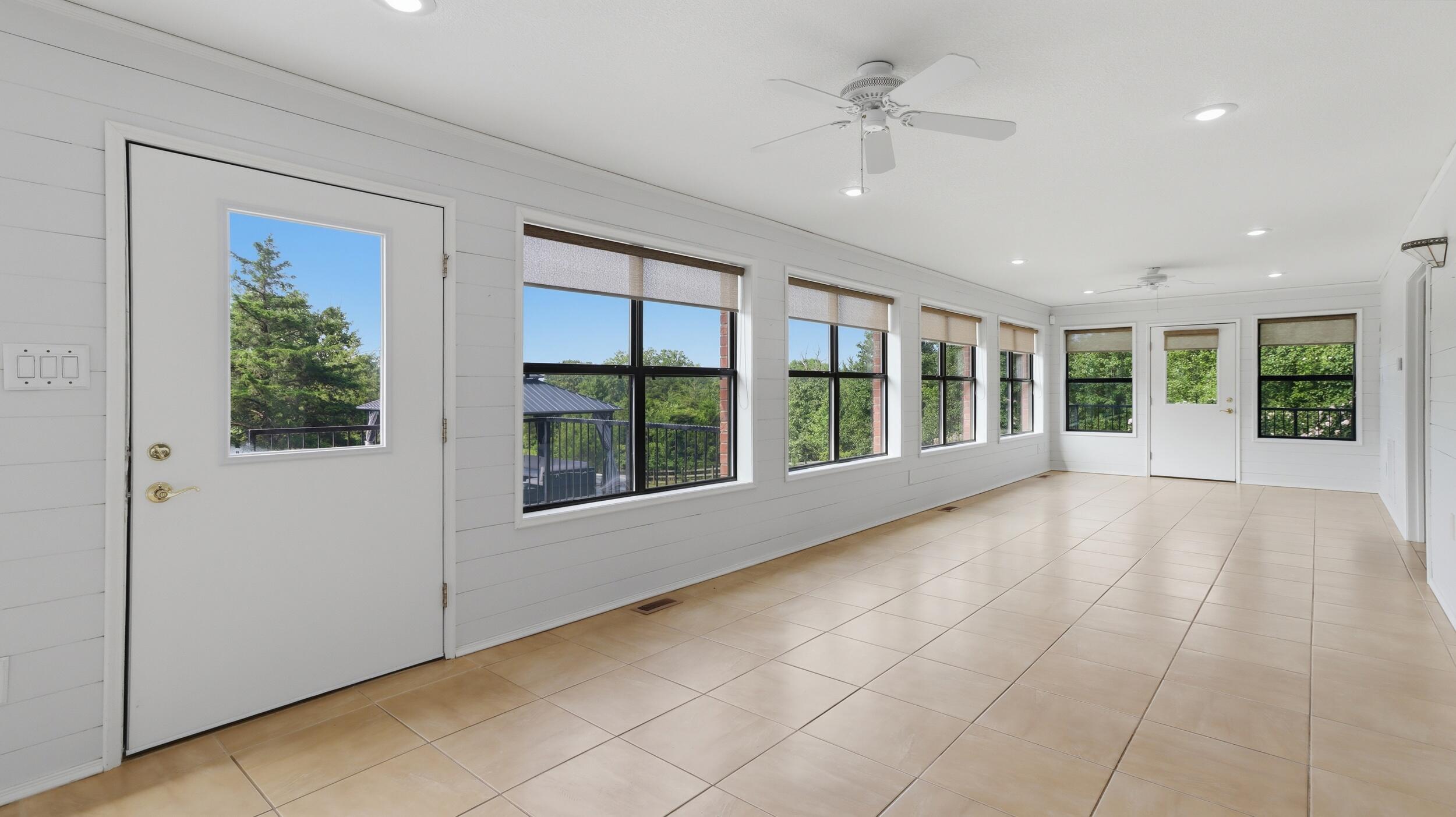 6543 Private Road 1601 Property Photo 17