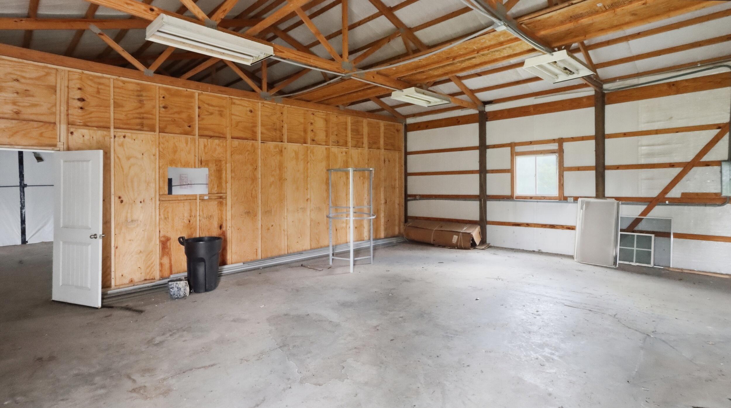 6543 Private Road 1601 Property Photo 60