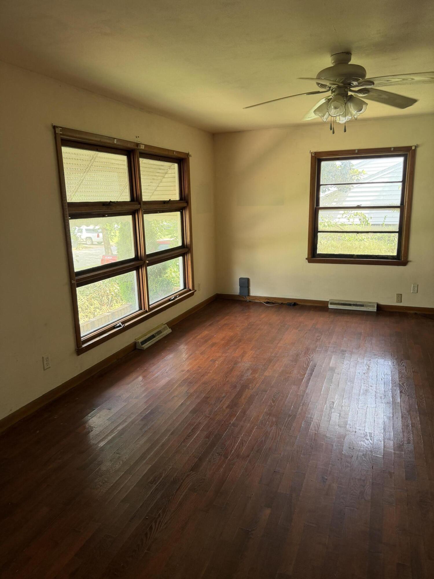 218 Westmont Drive Property Photo 11