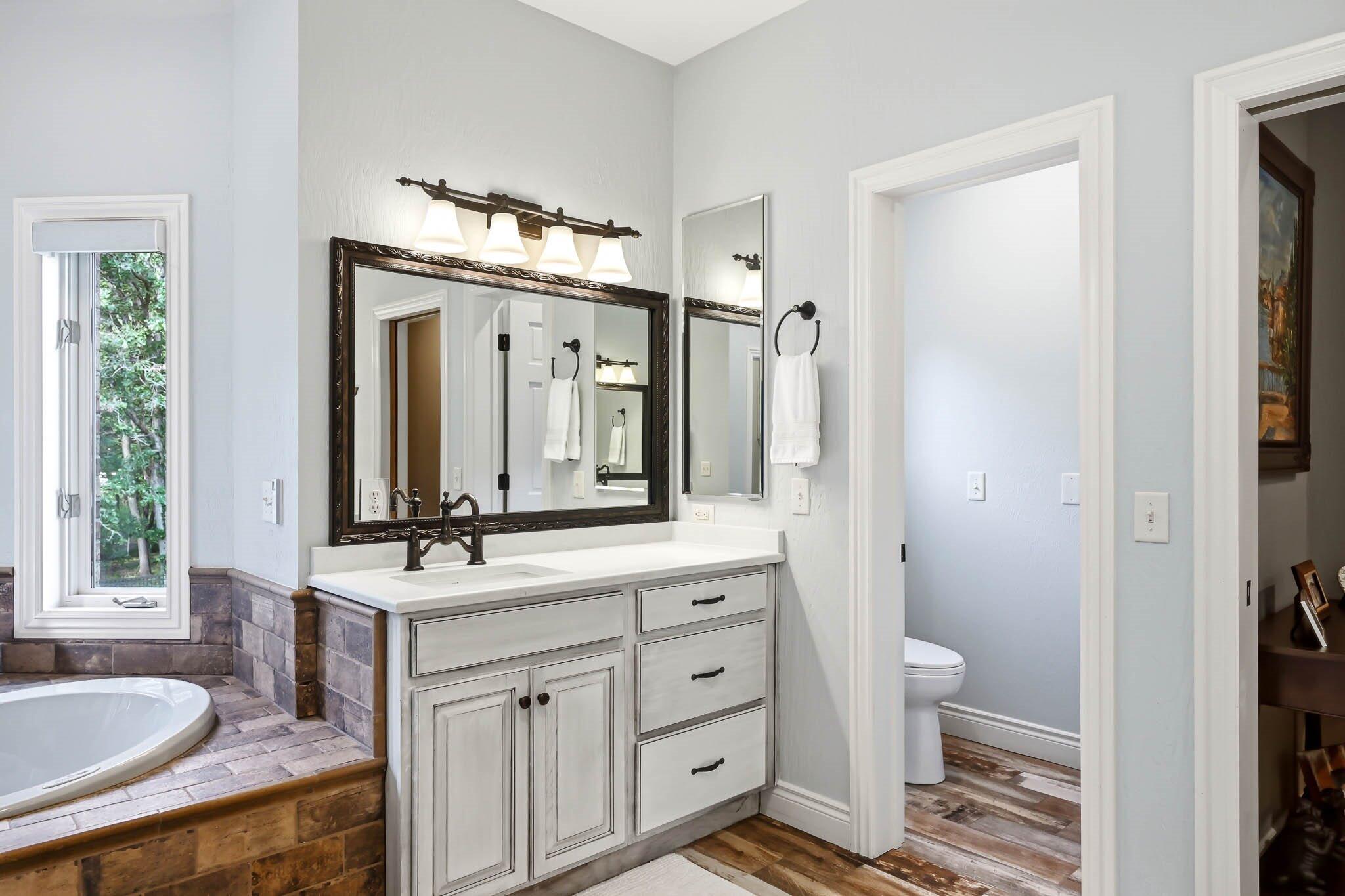 5525 South Farm Road 219 Property Photo 42