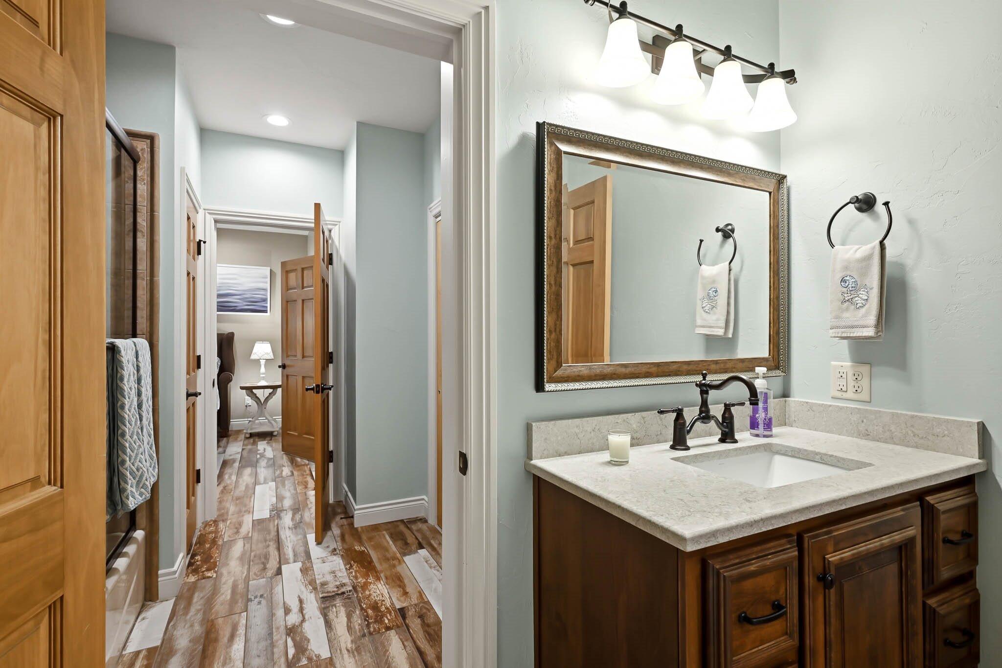 5525 South Farm Road 219 Property Photo 58