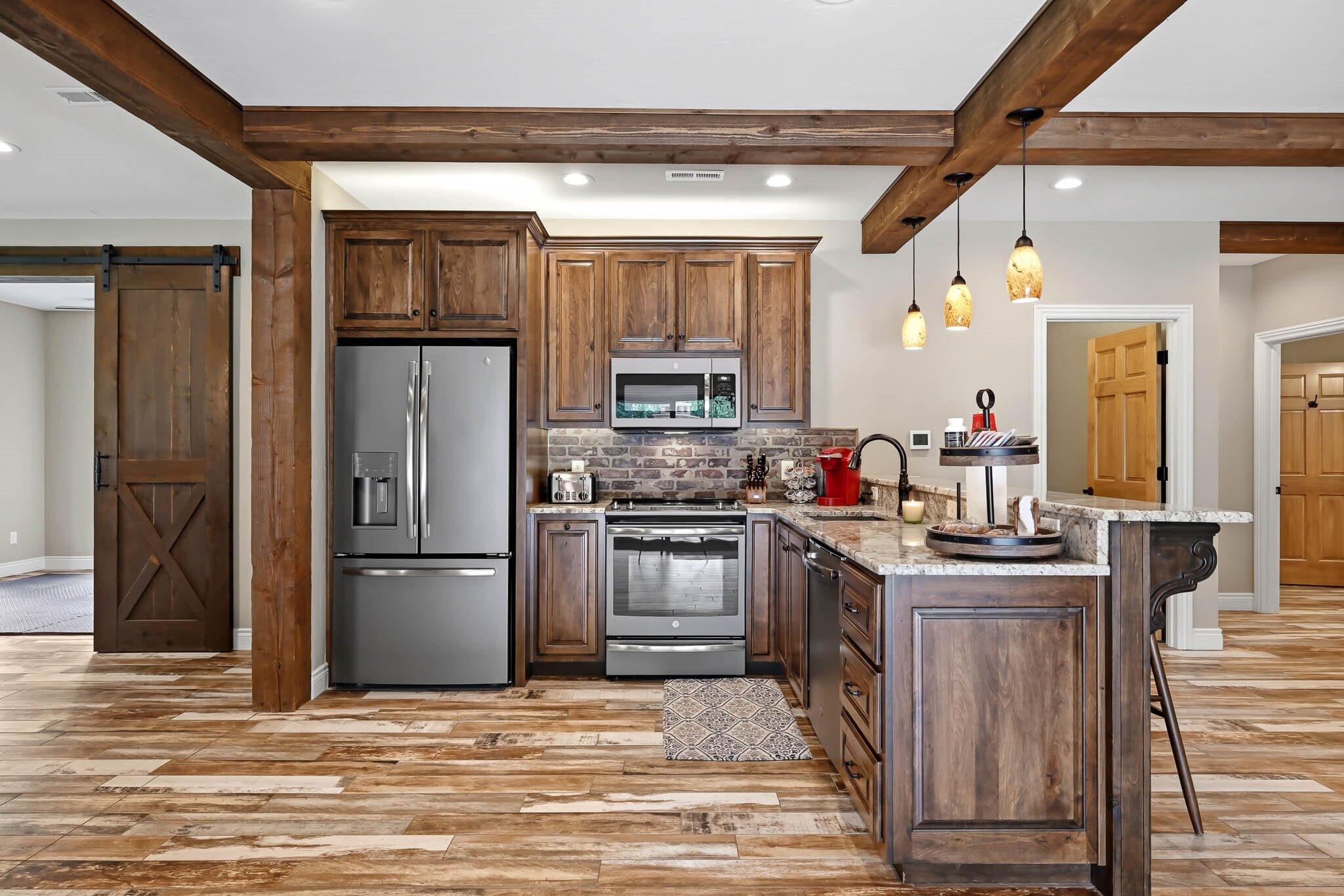 5525 South Farm Road 219 Property Photo 65
