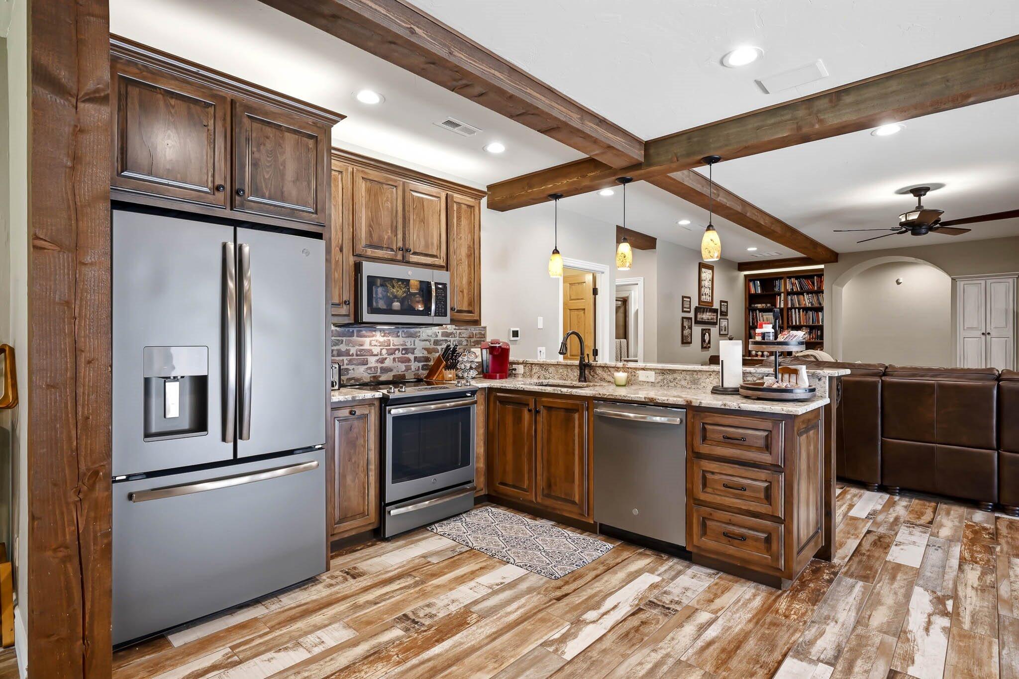 5525 South Farm Road 219 Property Photo 66