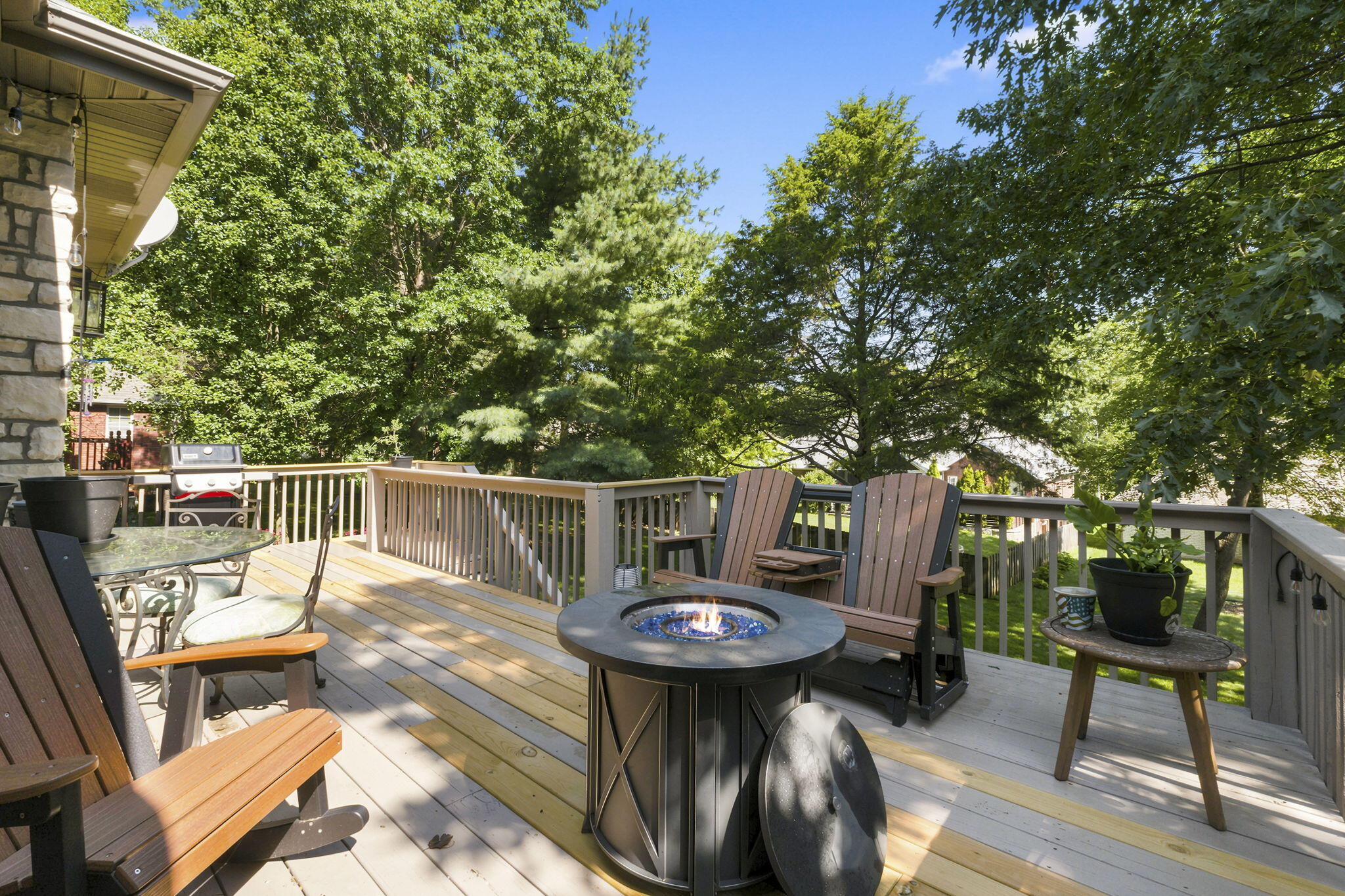1019 West Parkhill Circle Property Photo 17