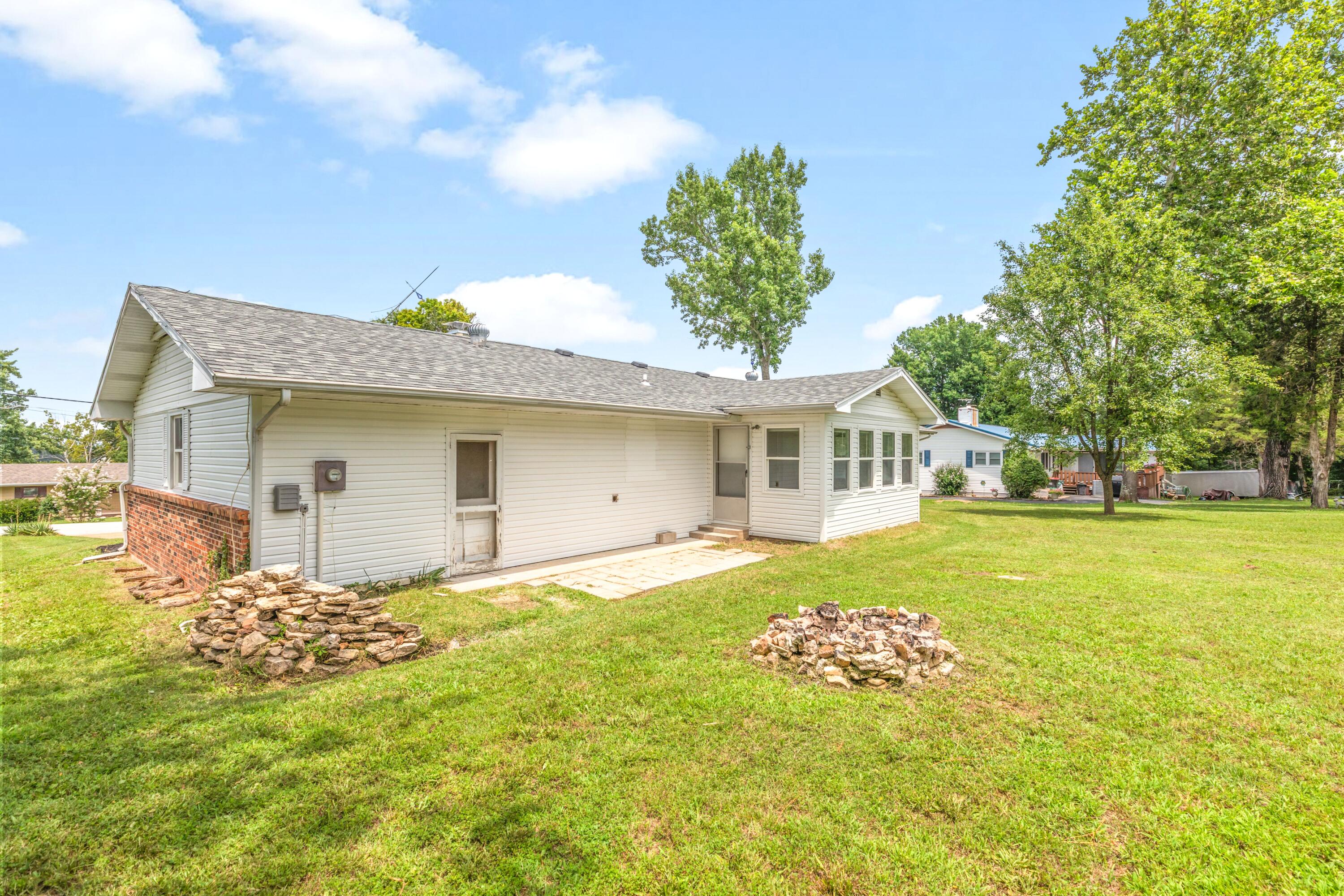 425 Wayland Drive Property Photo 20