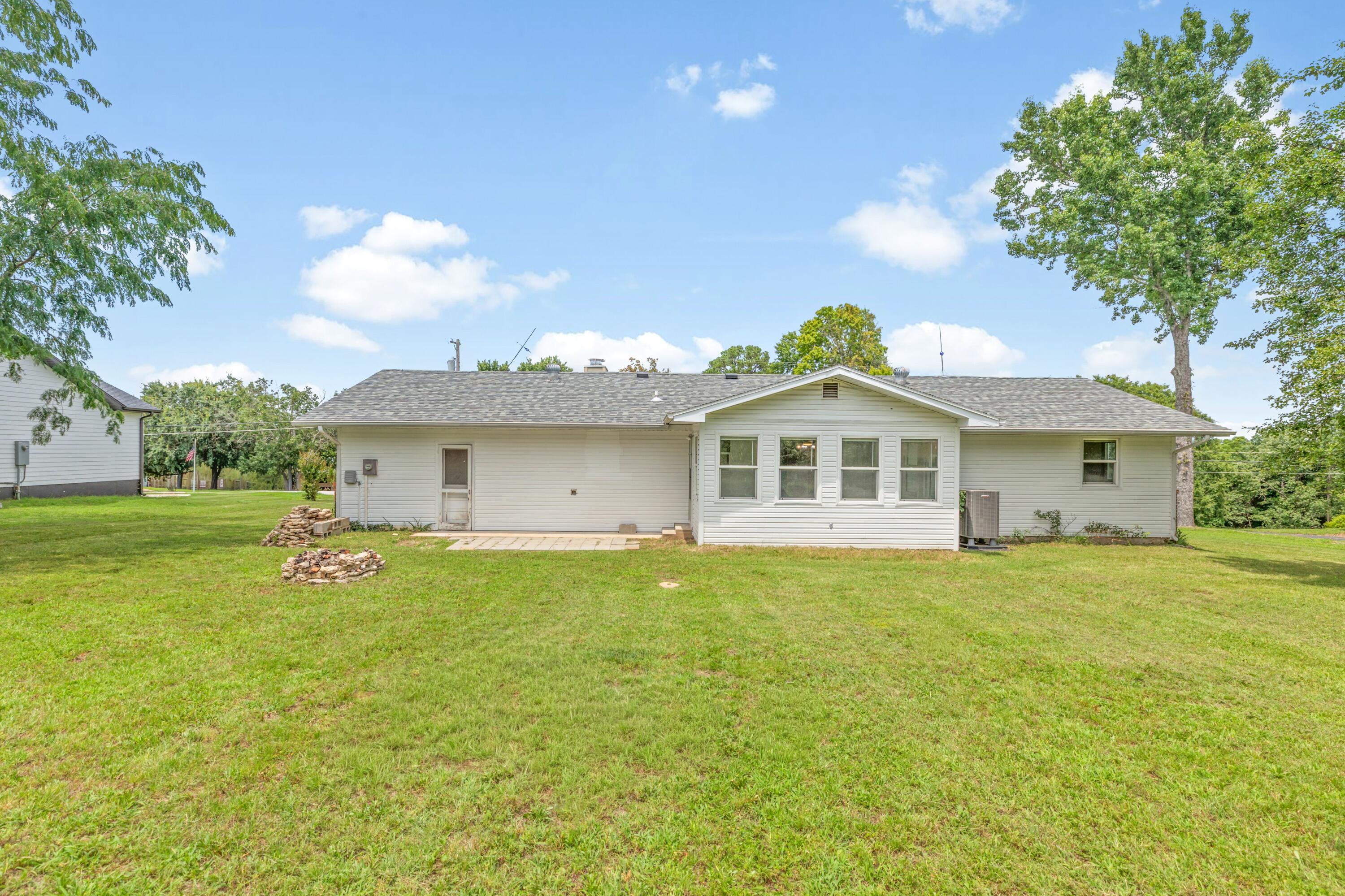 425 Wayland Drive Property Photo 21