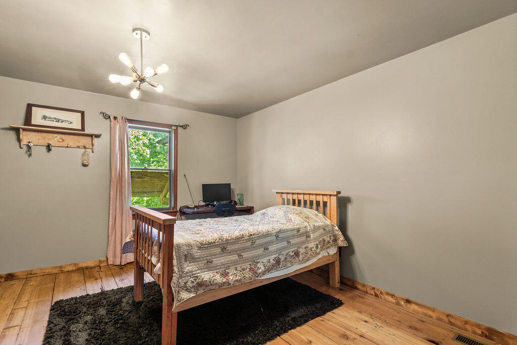 483 Loveland Drive Property Photo 29