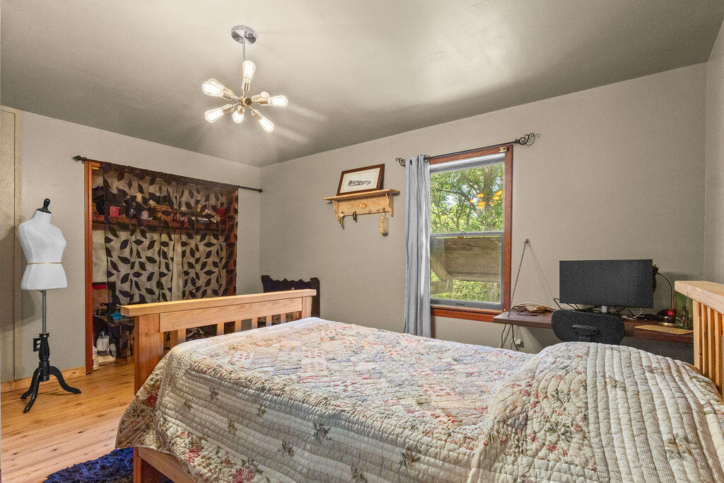 483 Loveland Drive Property Photo 30